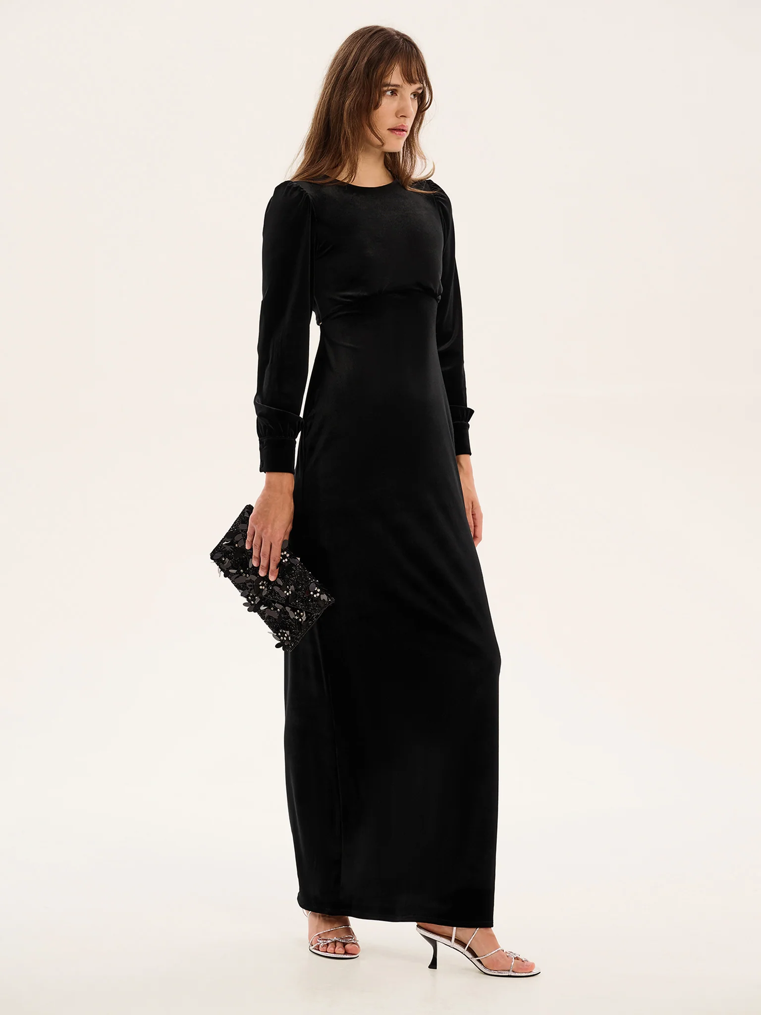 Aeryn Velvet Dress in Black - Image 3