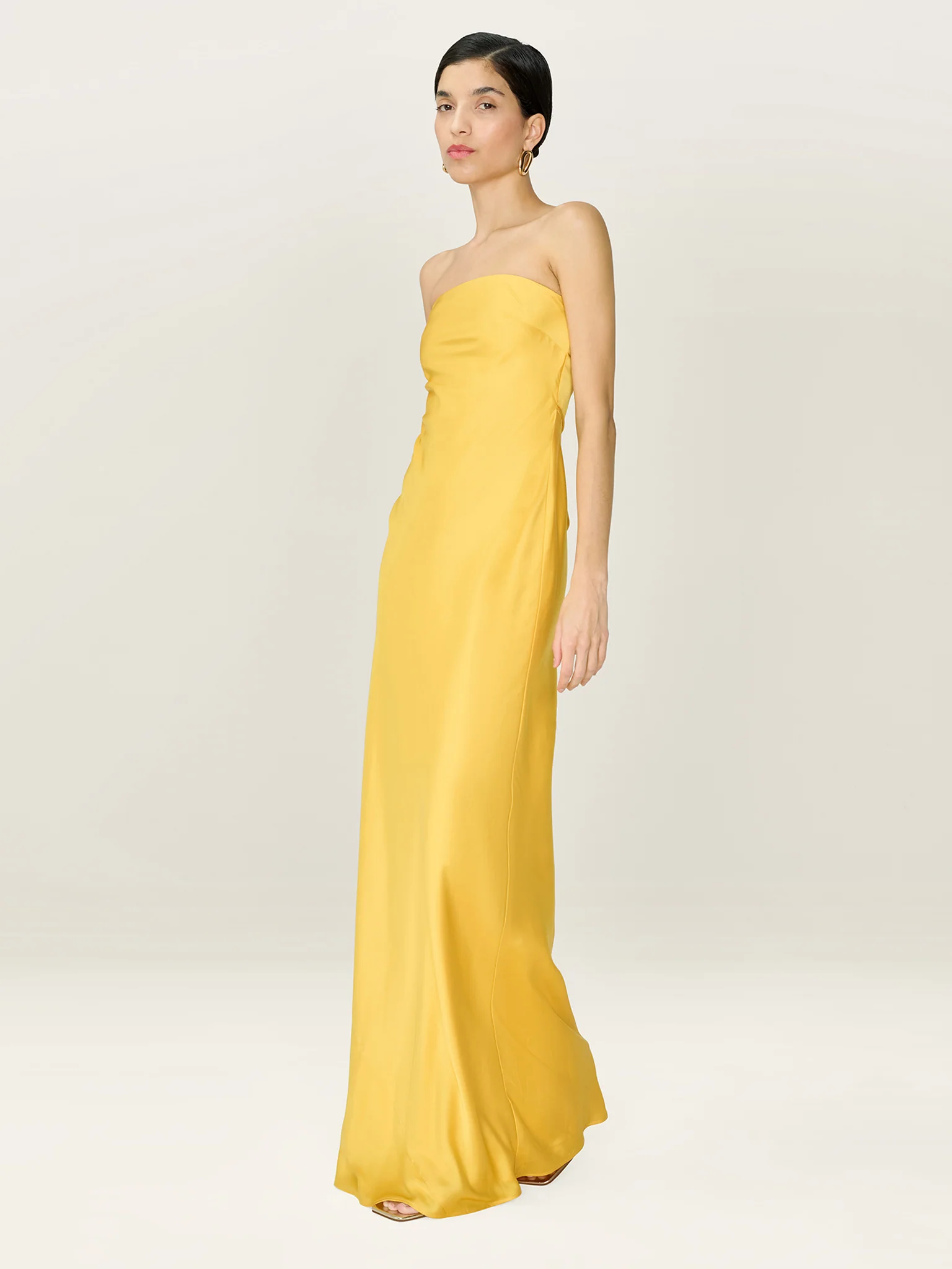 Amdra Dress in Eggyolk - Image 2