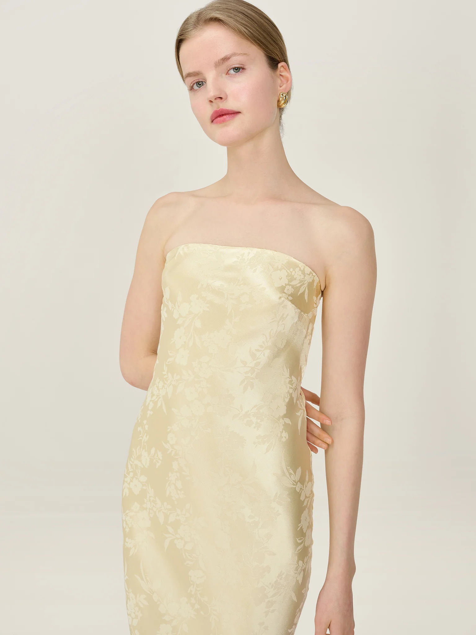 Amdra Jacquard Dress in Double Cream - Image 3