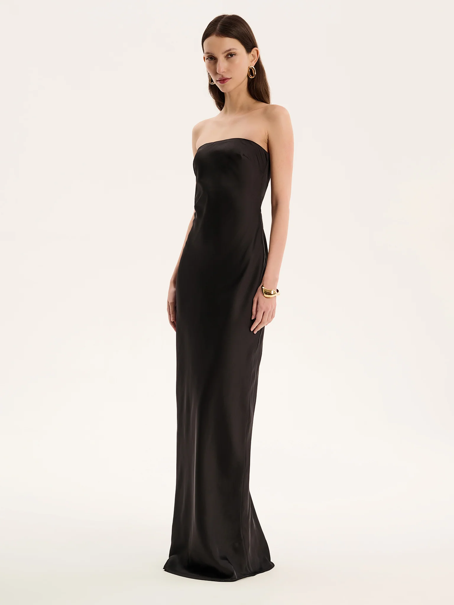 Amdra Maxi Dress in Black - Image 5