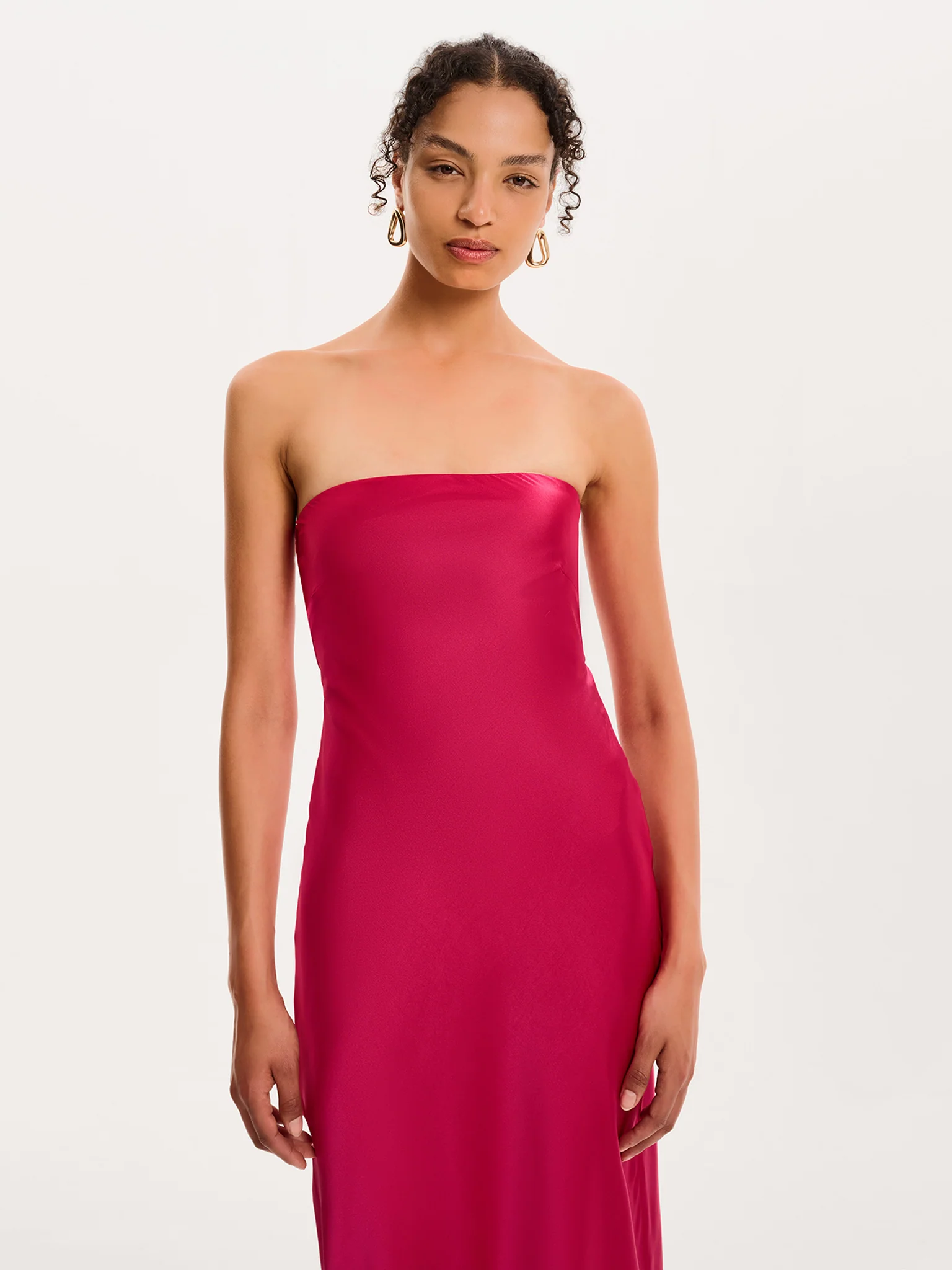 Amdra Maxi Dress in Magenta - Image 5
