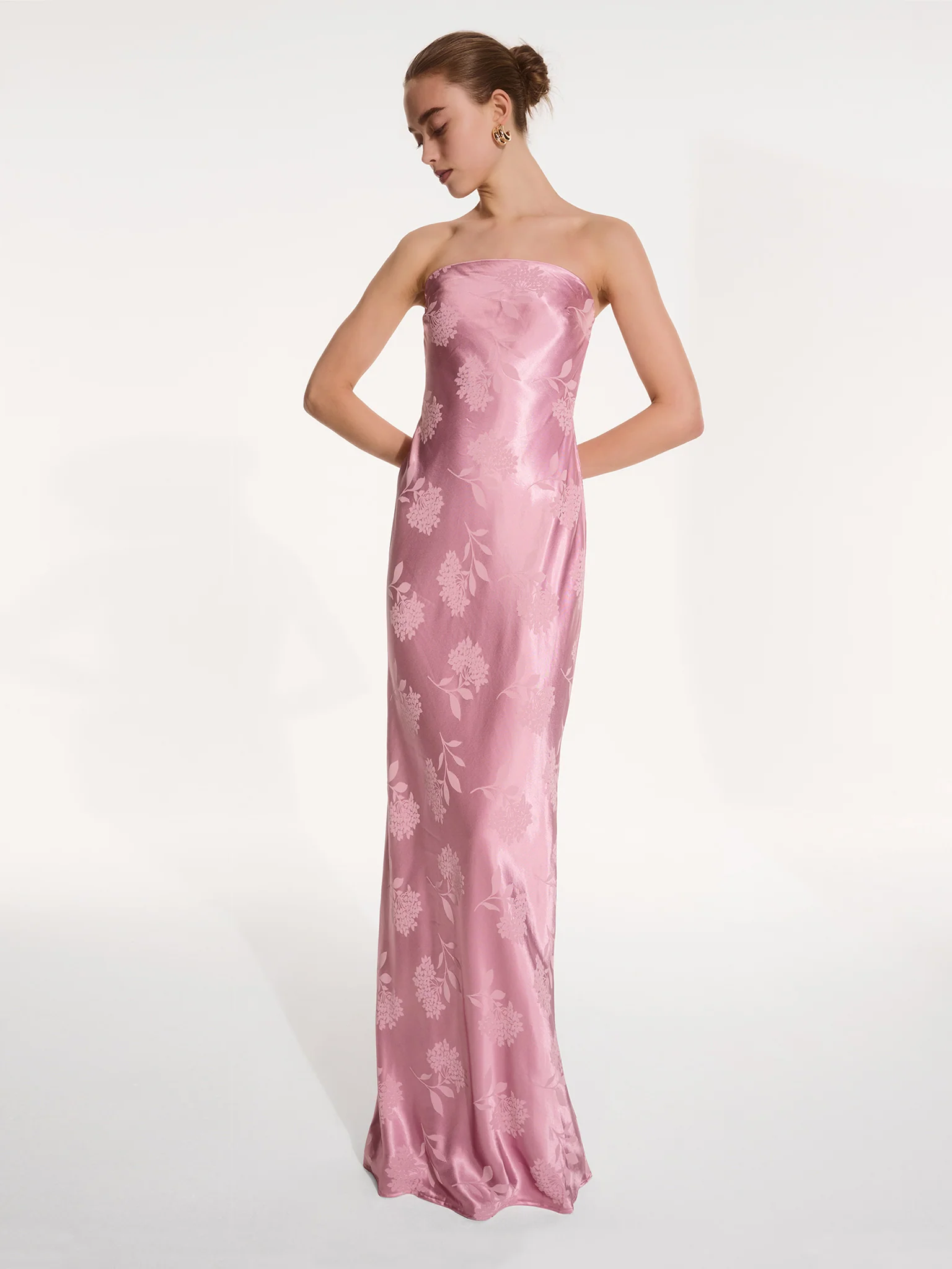 Amdra Maxi Dress in Vintage Pink - Image 4