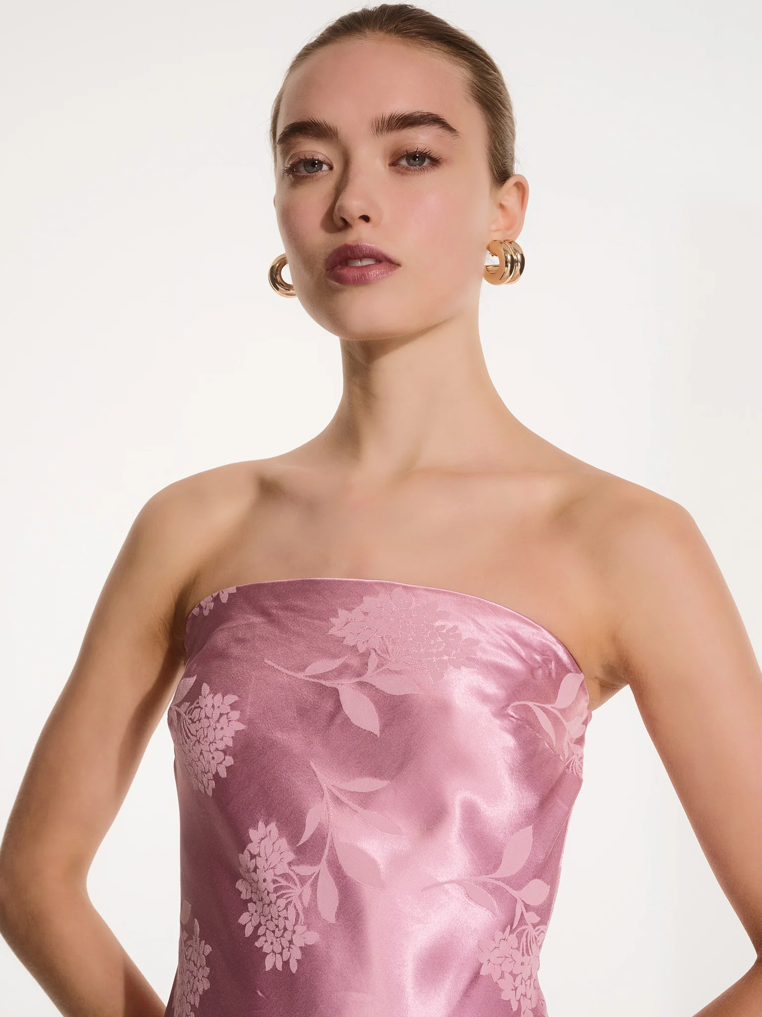 Amdra Maxi Dress in Vintage Pink - Image 5