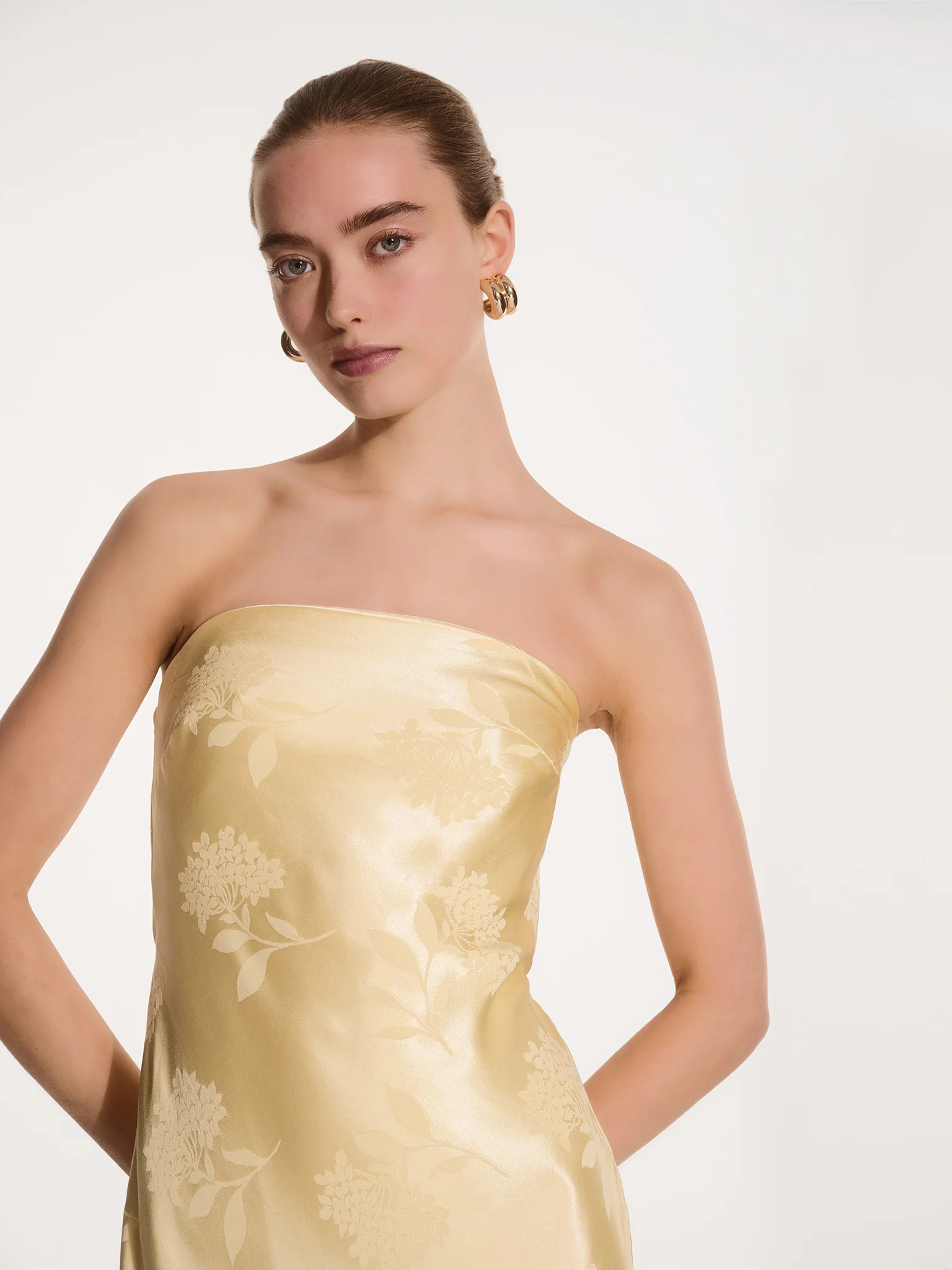 Amdra Maxi Dress in Vintage Yellow - Image 4