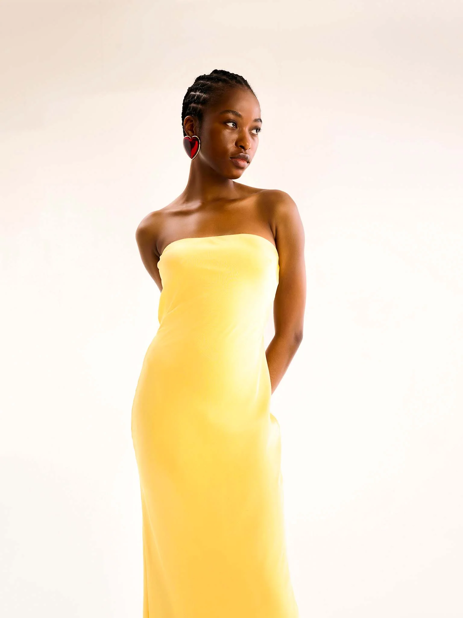 Amdra Strapless Dress in Yellow - Image 3