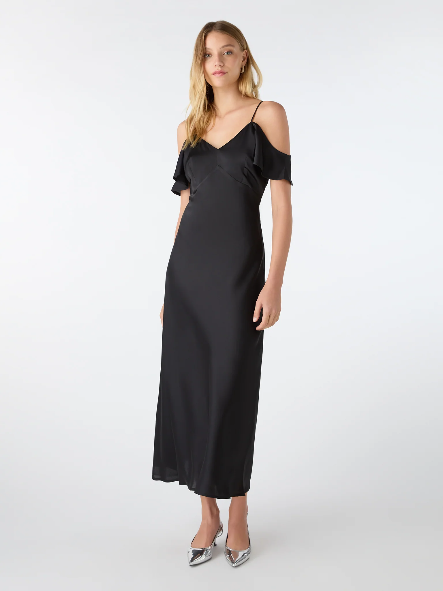 Anthia Drop Shoulder Midi Dress in Black - Image 2