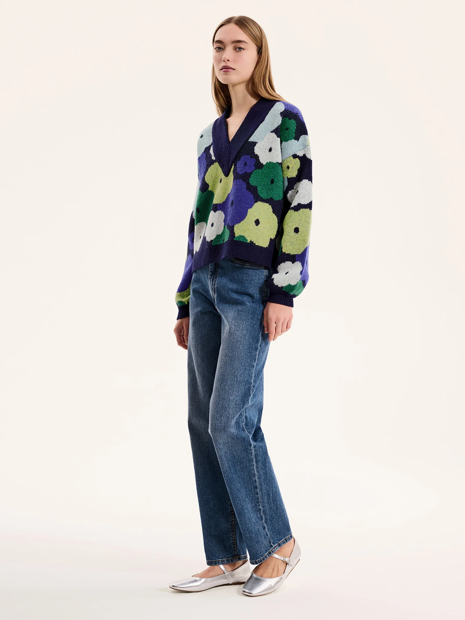 Ari Oversized Floral Jumper - Image 3