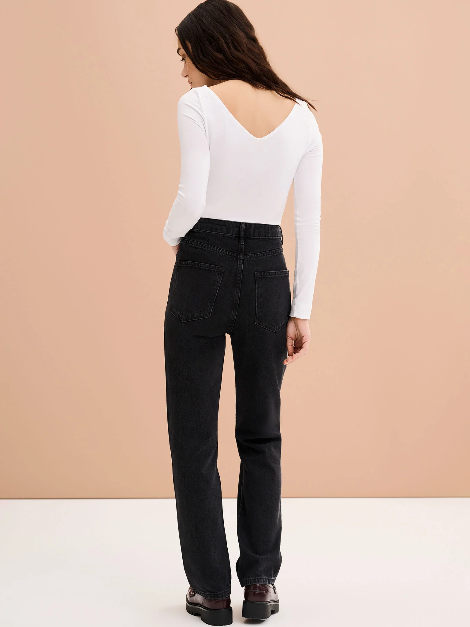 Ariana V Neck Body in White - Image 2