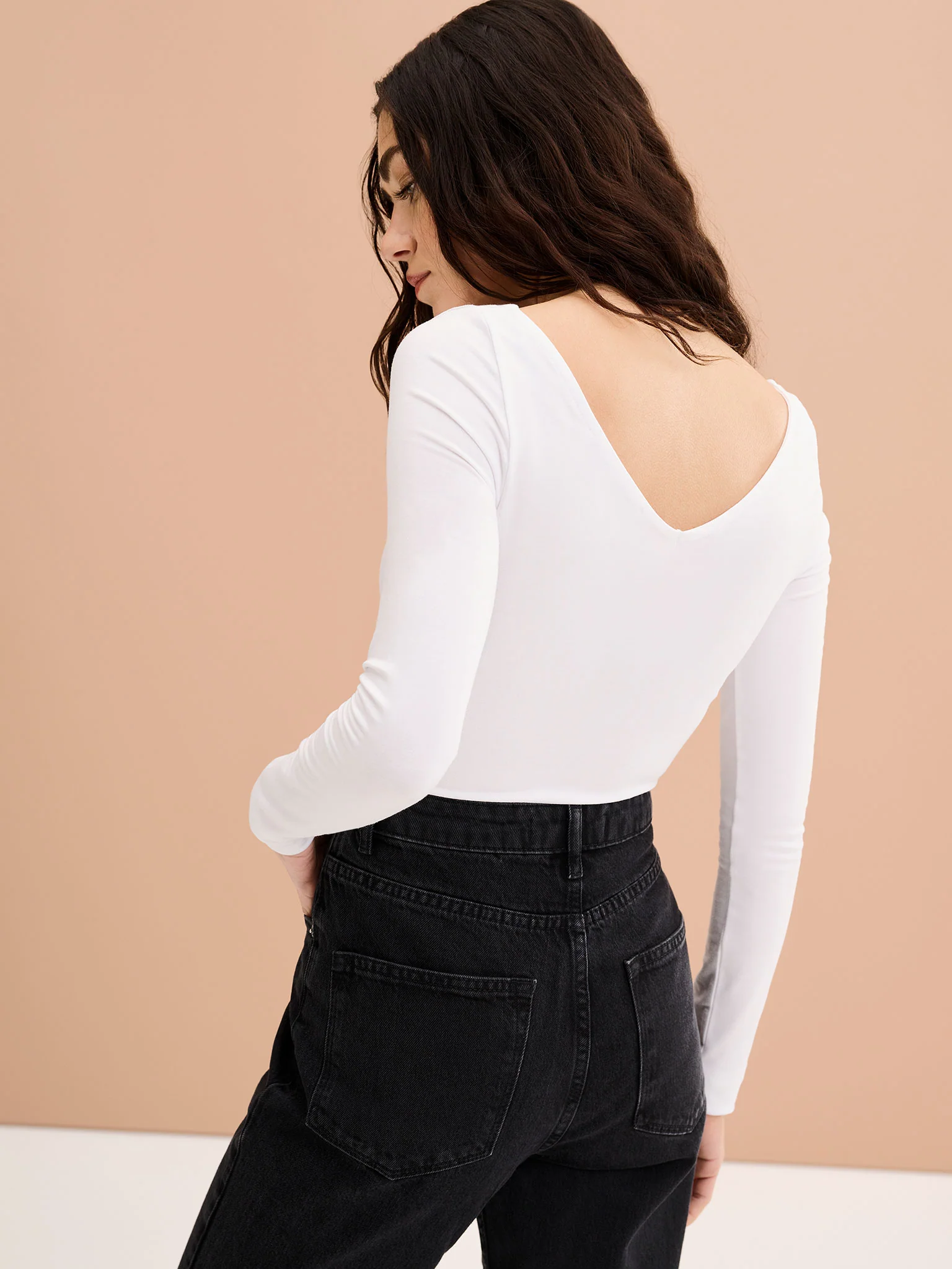 Ariana V Neck Body in White - Image 4