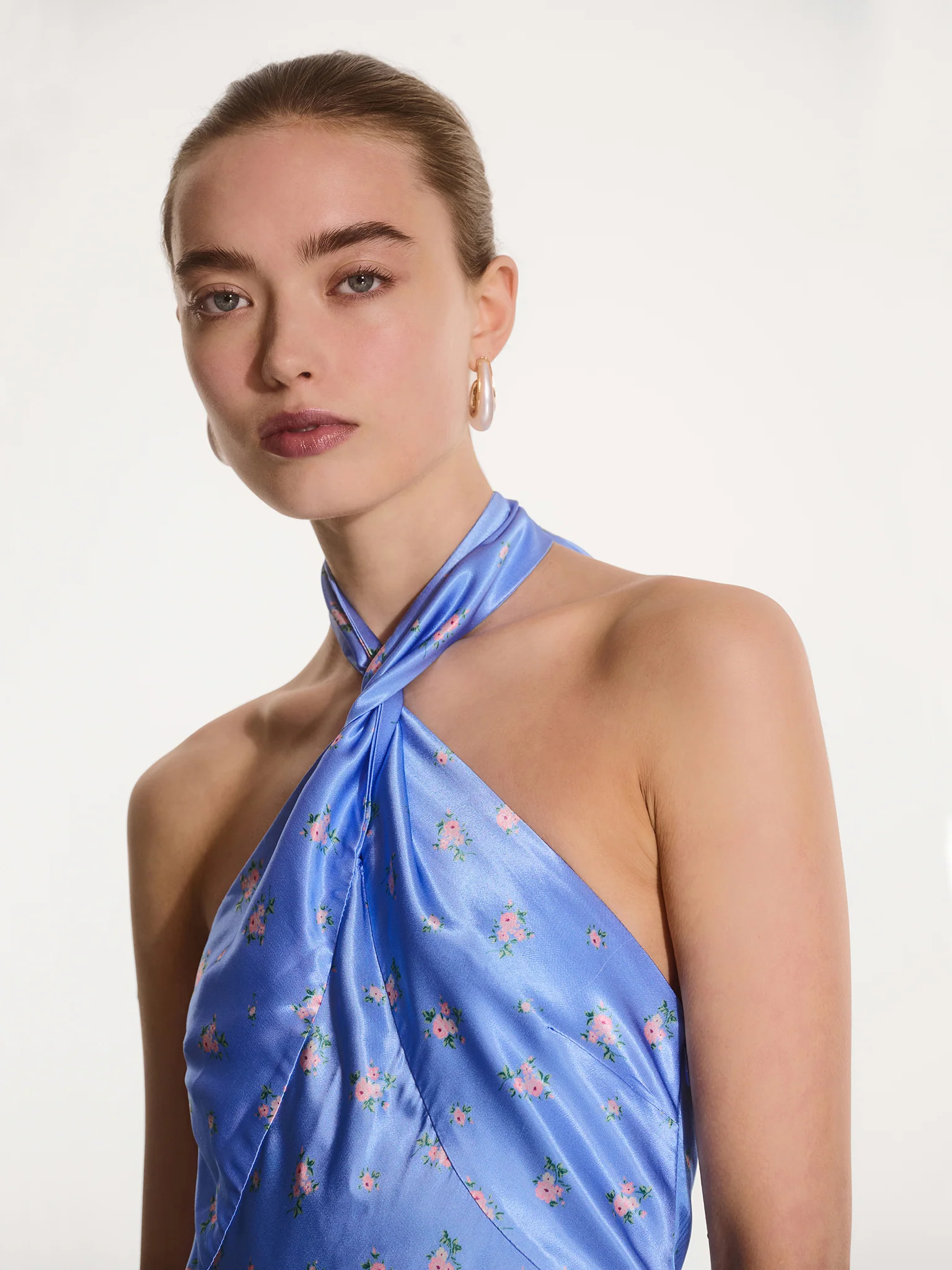 Arles Floral Dress in Light Blue - Image 4