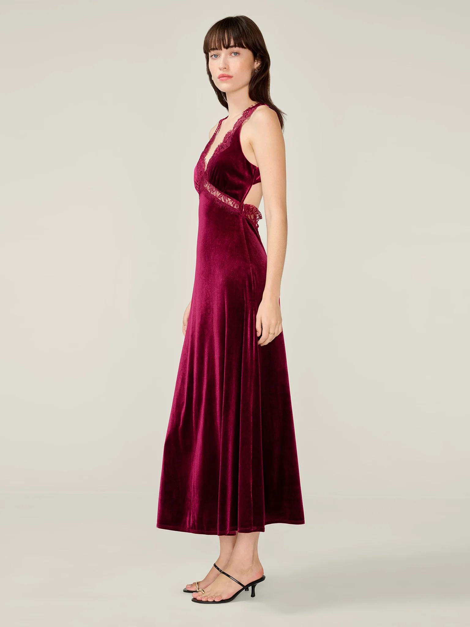 Aurelia Velvet Dress in Deep Wine - Image 3
