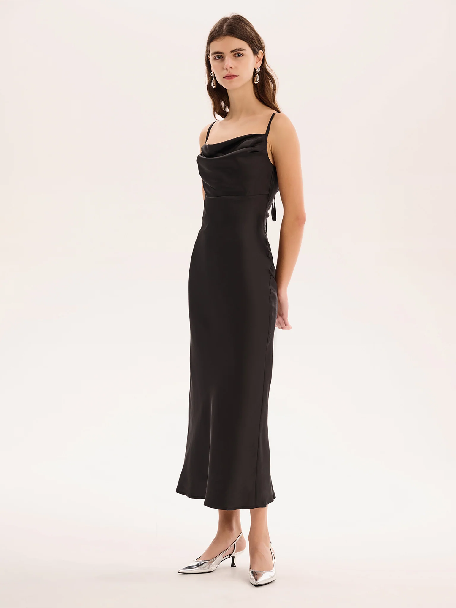 Belle Dress in Black - Image 3