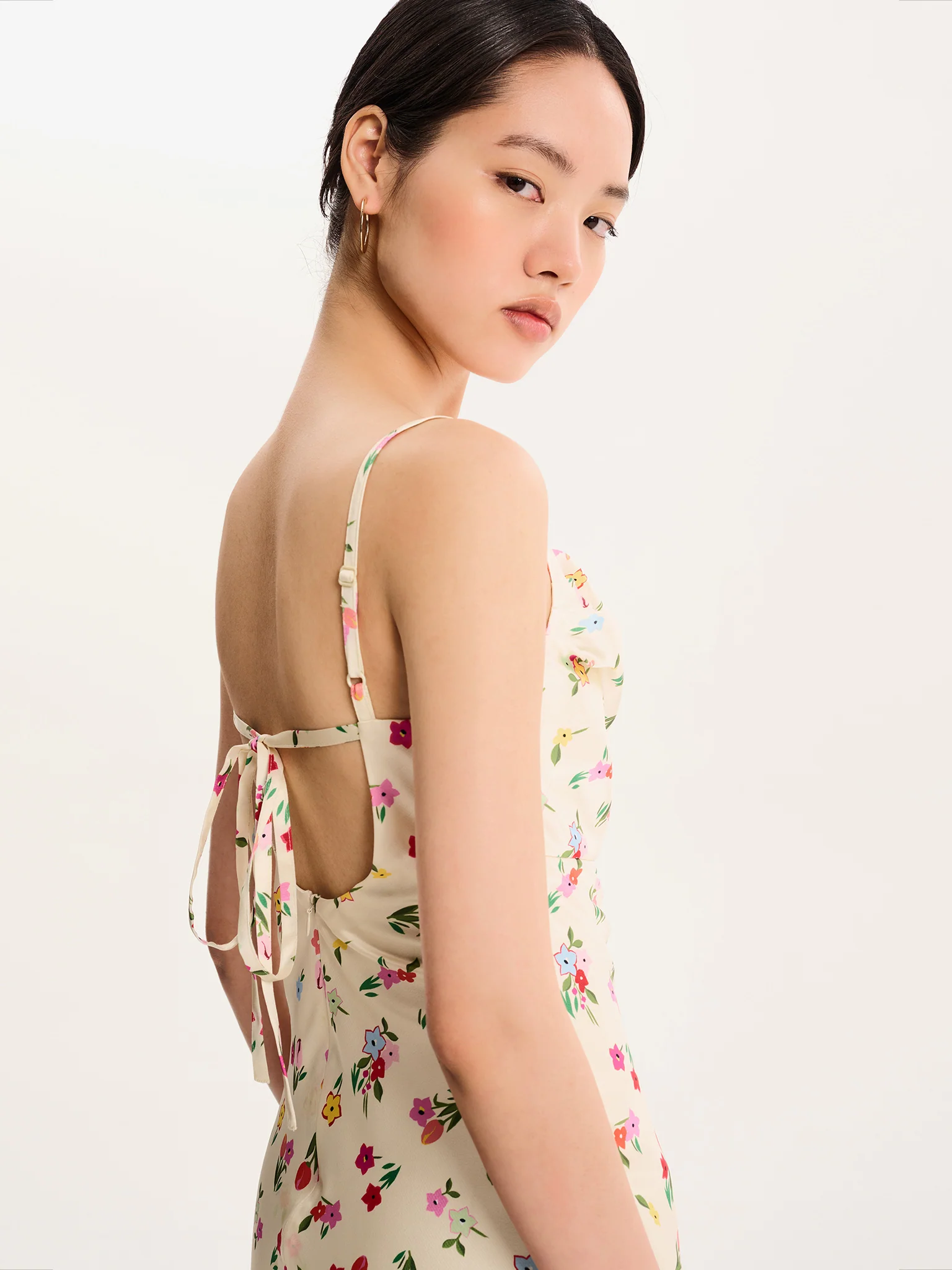 Belle Dress  in Yellow Floral - Image 2