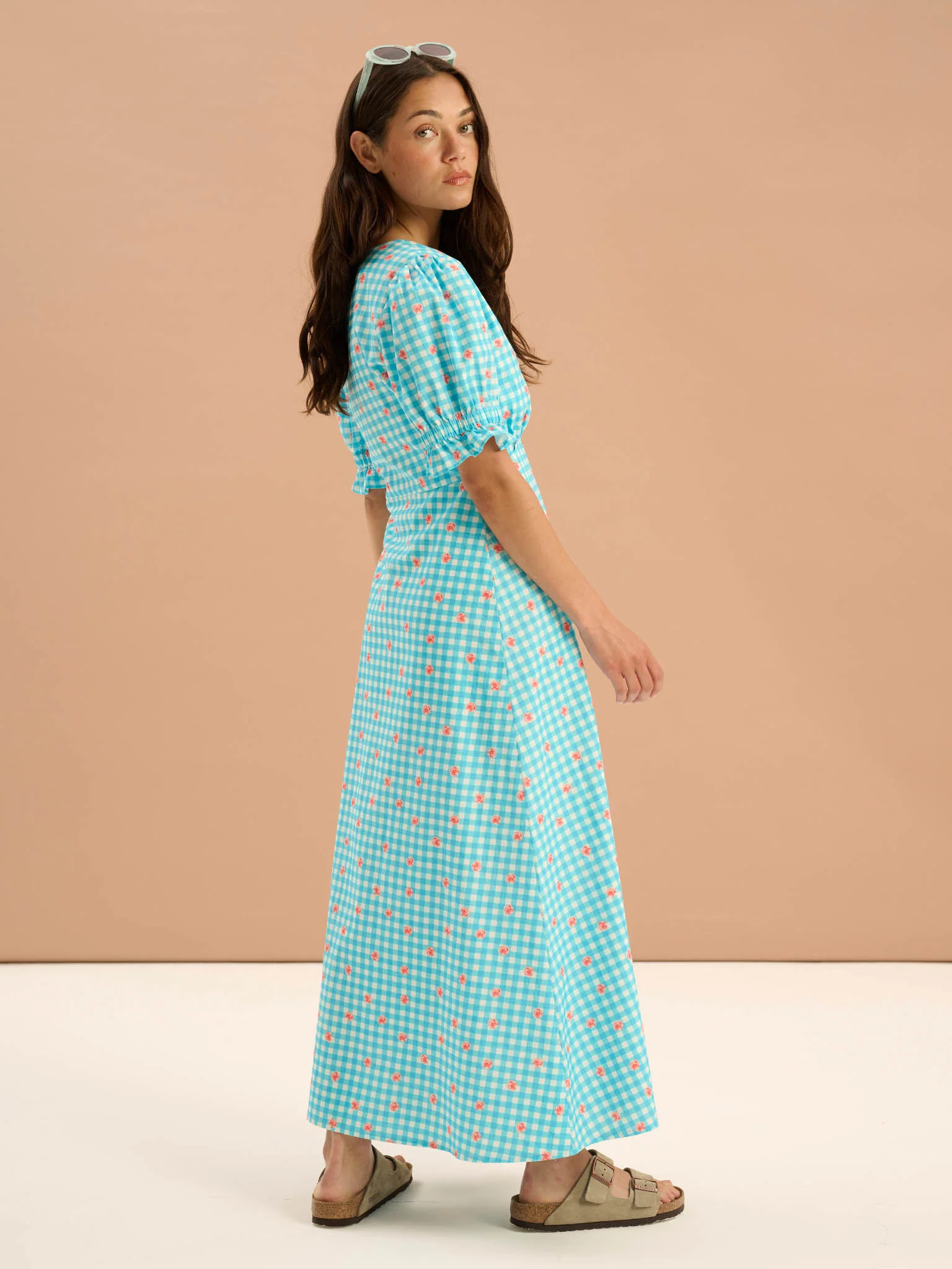 Beverley Floral Gingham Printed Frill Cuff Midi Dress in Blue - Image 2