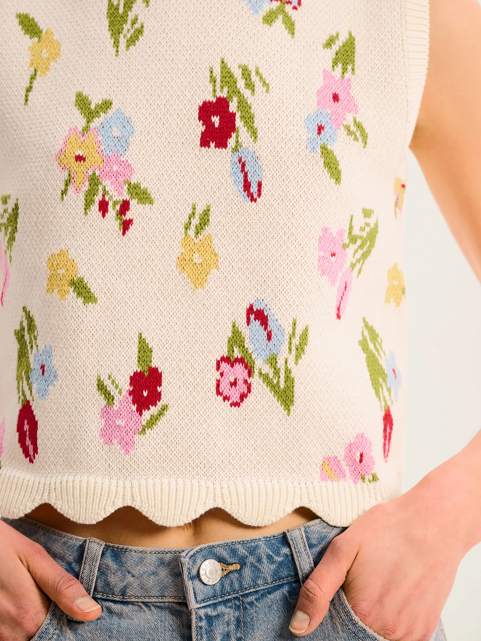 Bibi Floral Knitted Vest - Image 4
