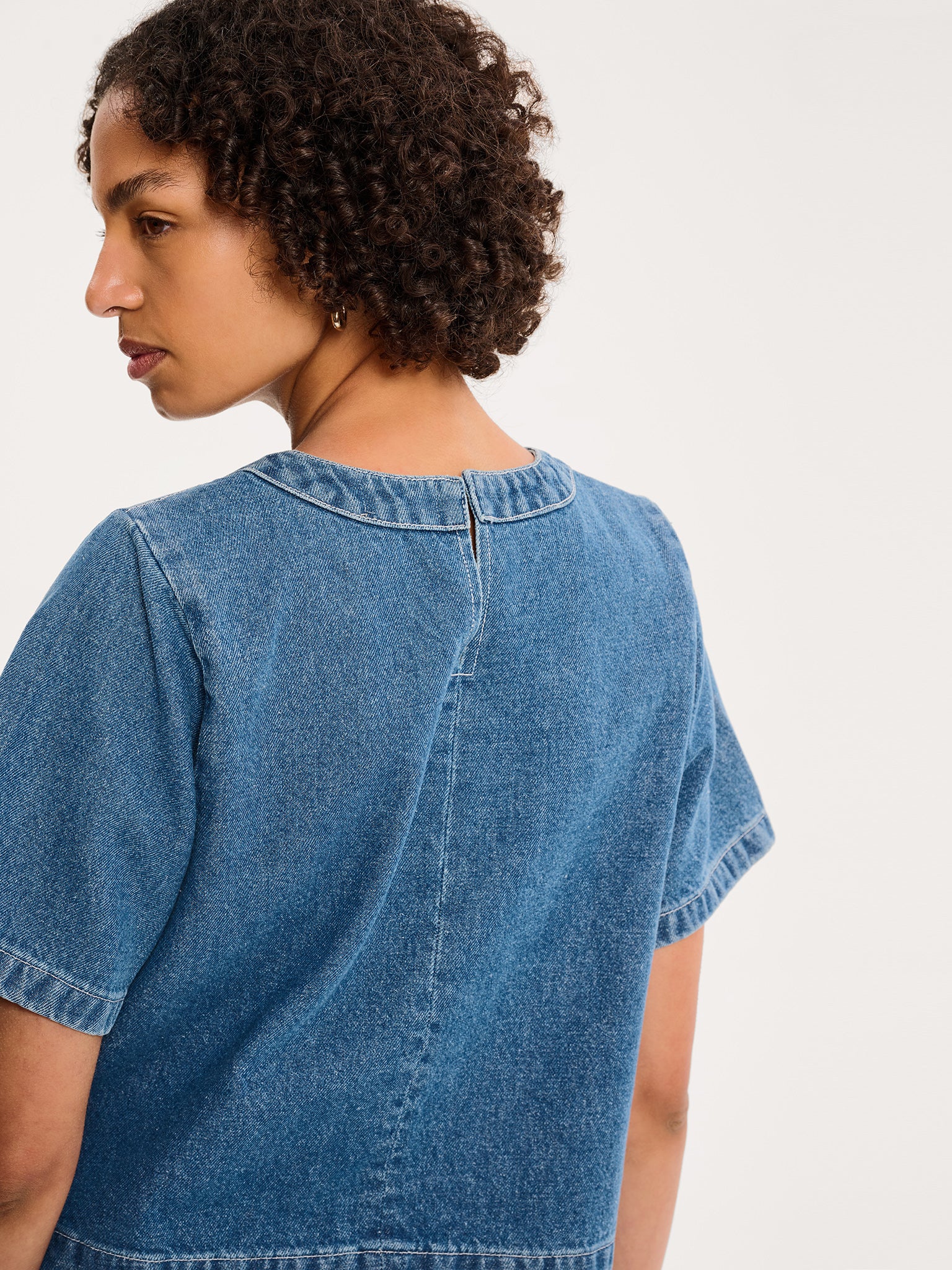 Cally Blouse in Mid Wash - Image 4