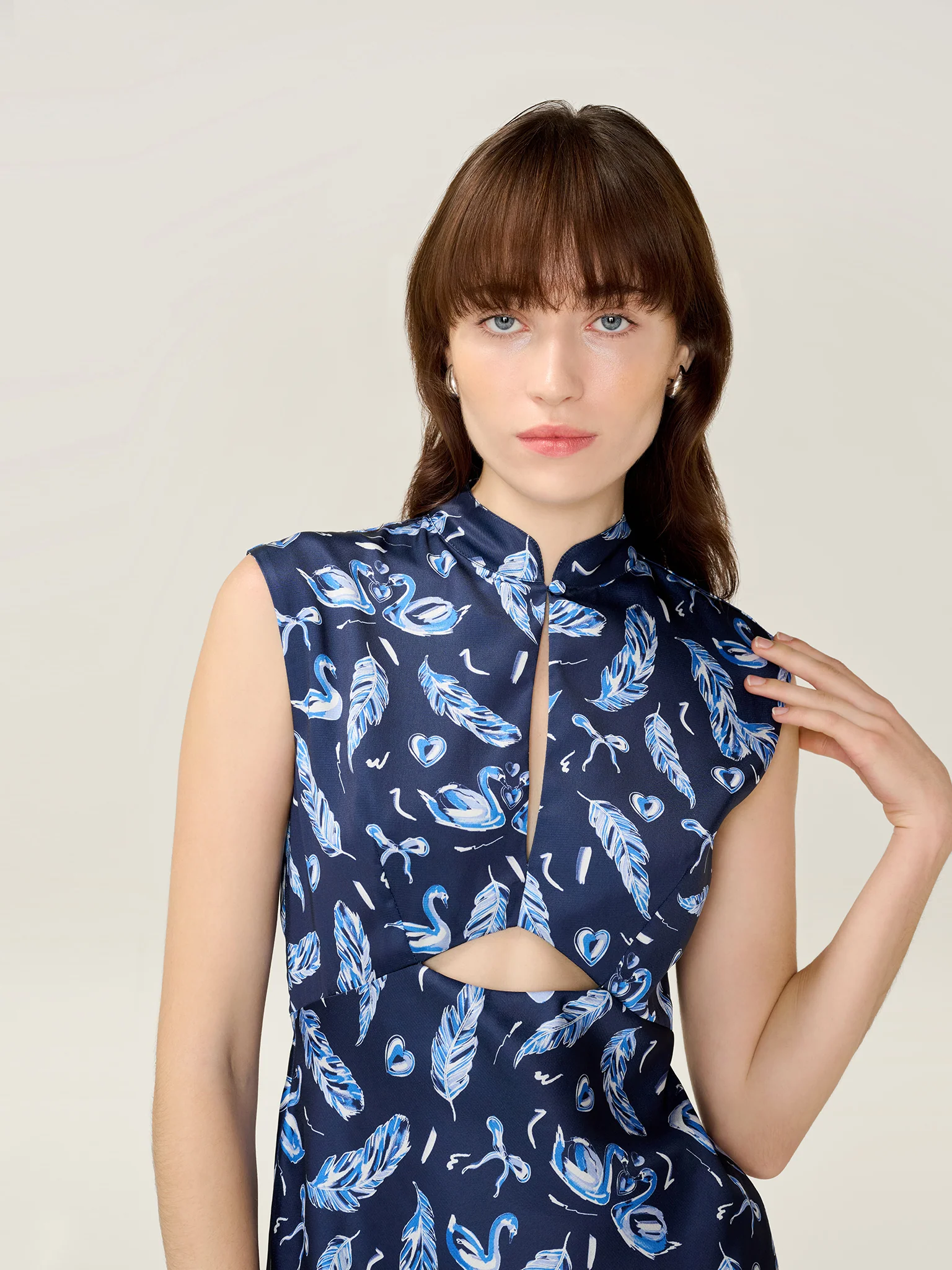 Candice Dress in Navy - Image 3