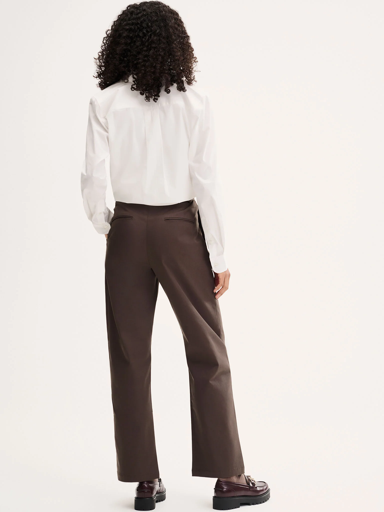 Cinnamon Relaxed Trousers in Mushroom - Image 3