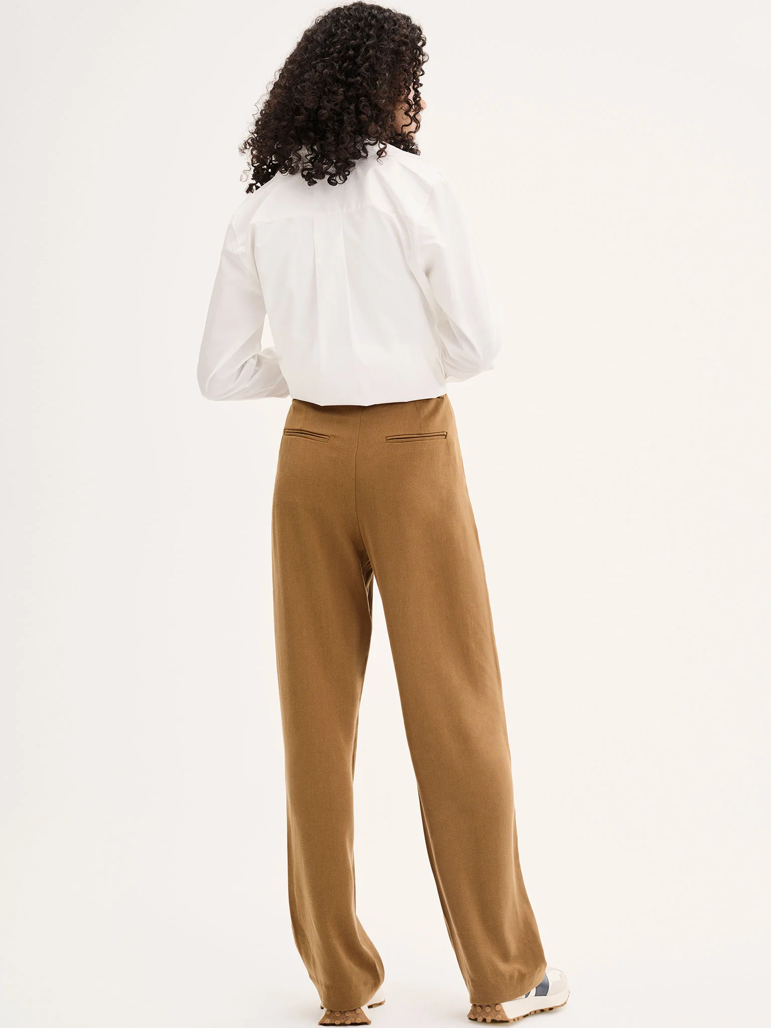 Cinnamon Straight Leg Trousers in Tobacco - Image 3