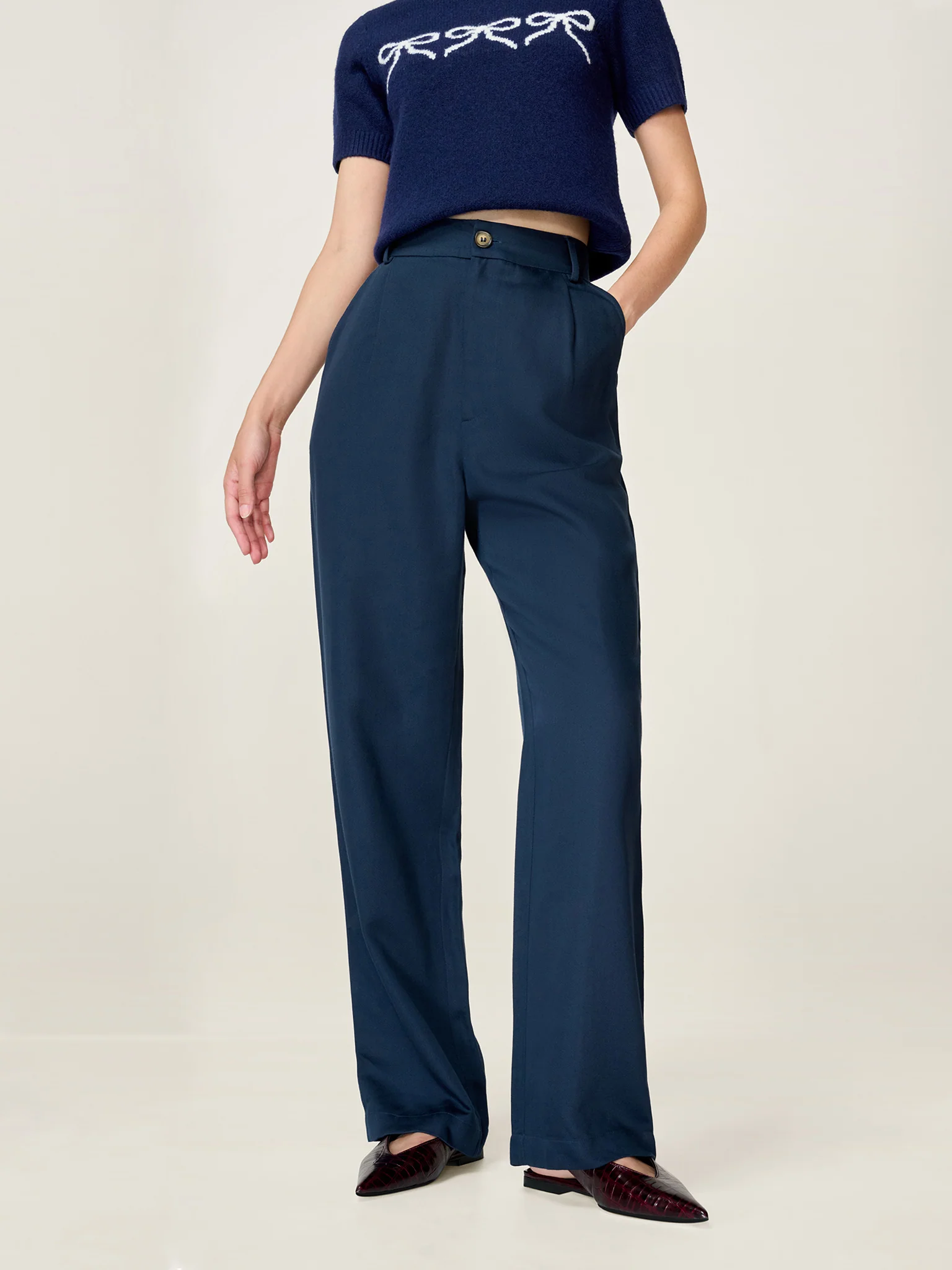 Cinnamon Trouser in Navy - Image 4