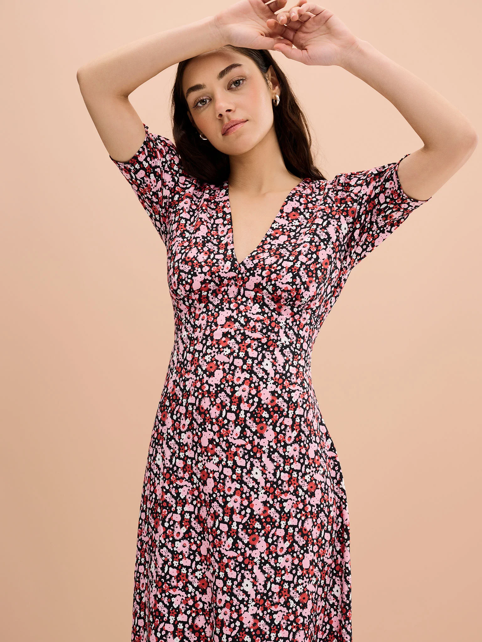Claudette Dress in Ditsy Floral Print - Image 4