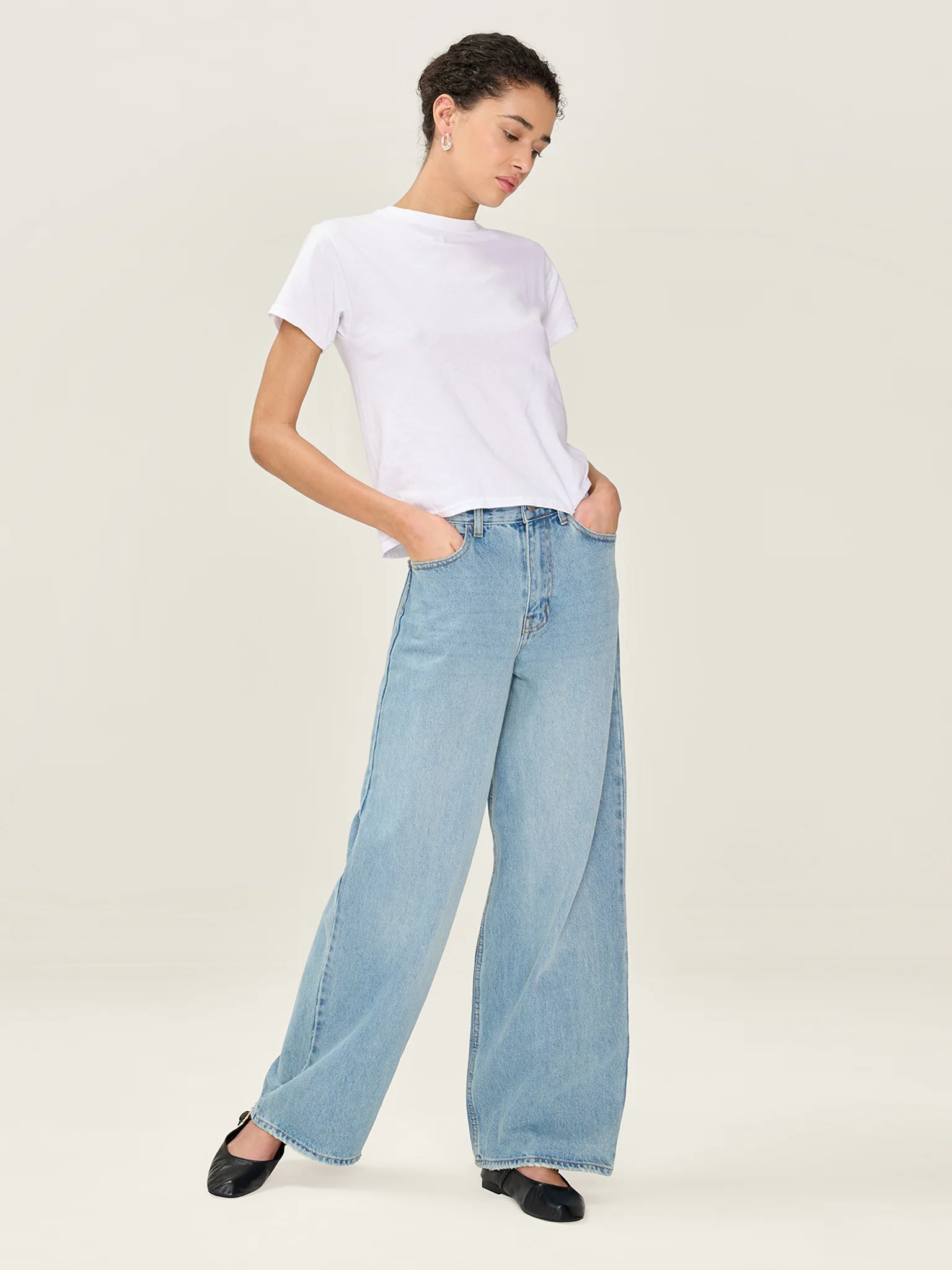 Connie Wide Jean in Light Wash - Image 3