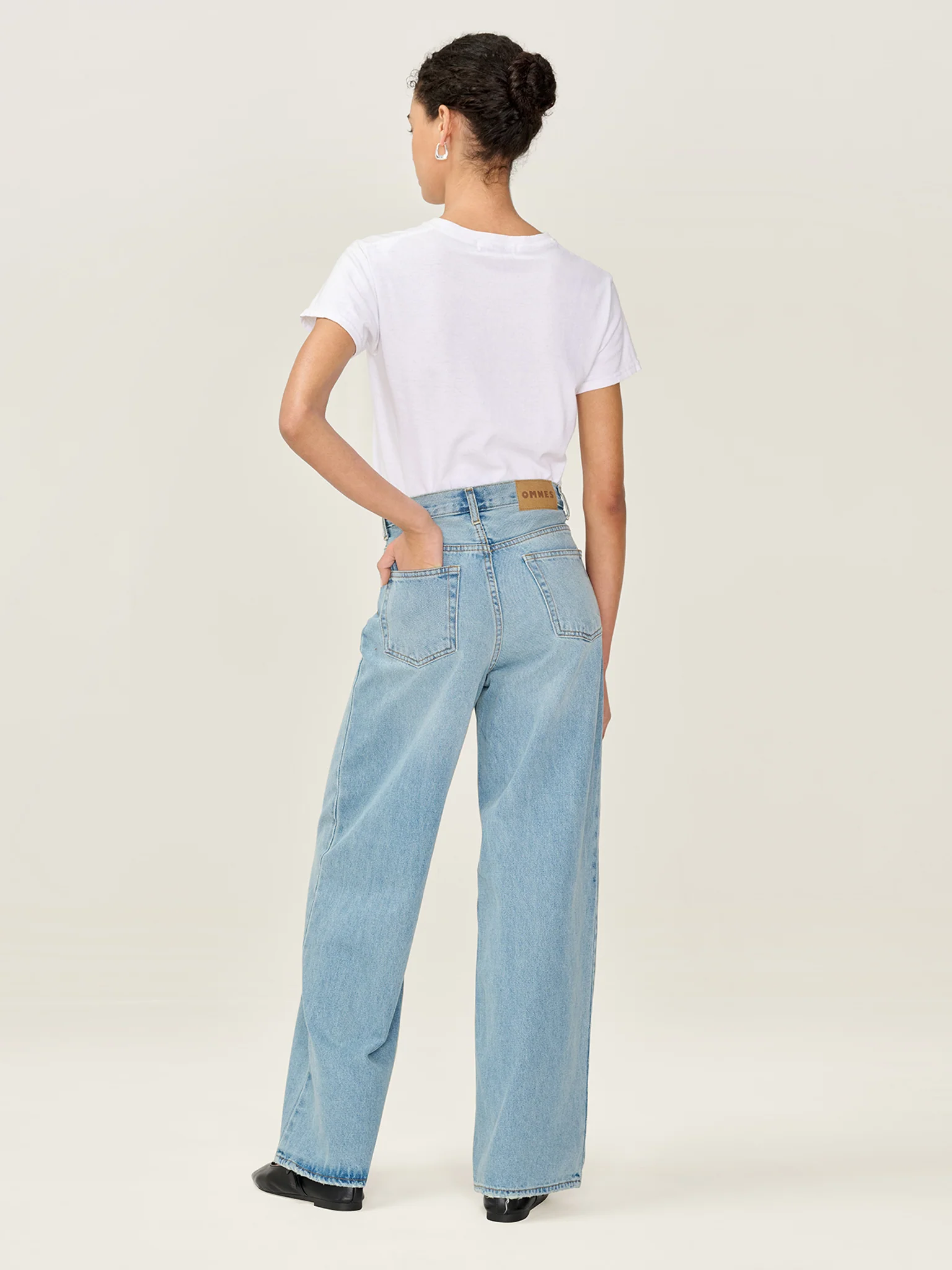 Connie Wide Jean in Light Wash - Image 6