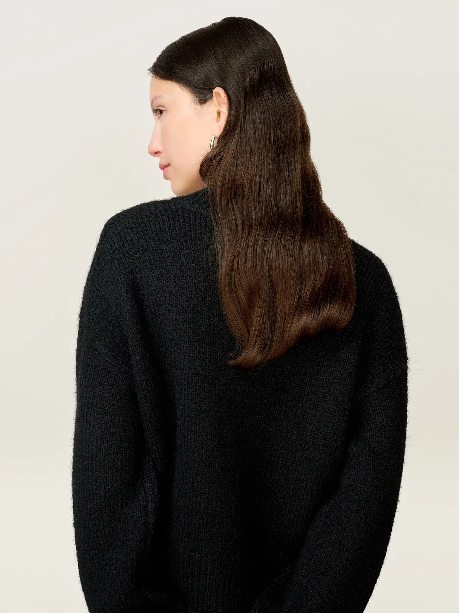STUDIO OMNES Daria Jumper in Black - Image 5