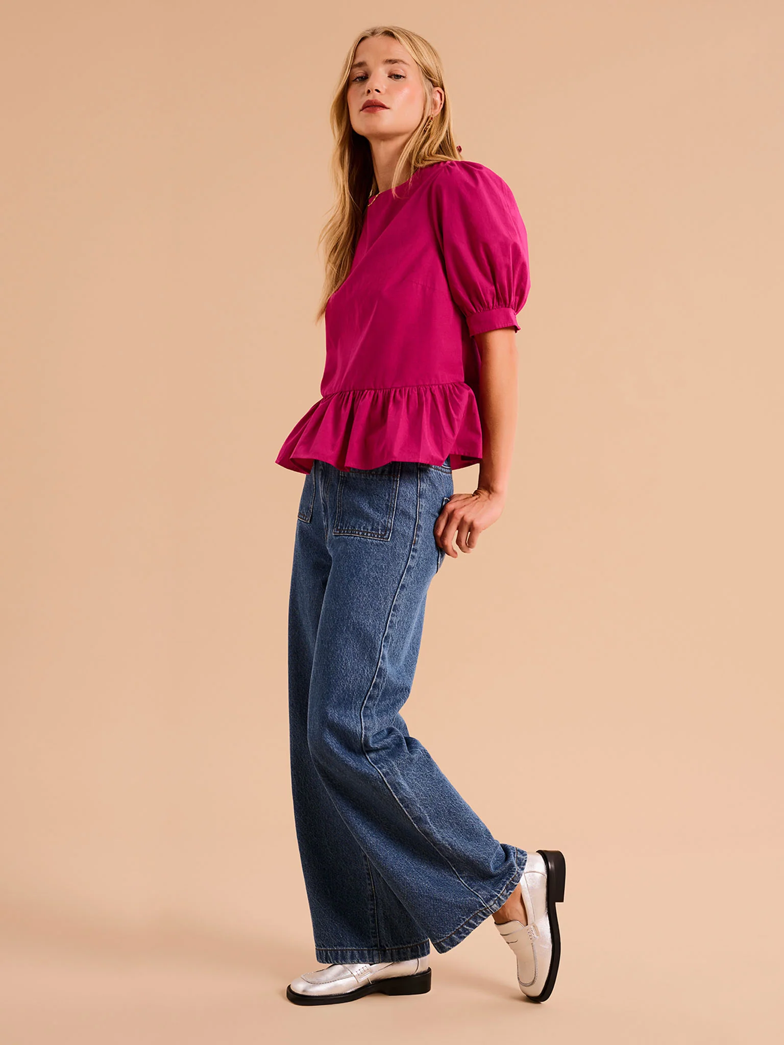 Ellie Frill Hem Puff Sleeve Cotton Blouse in Magenta - Image 2