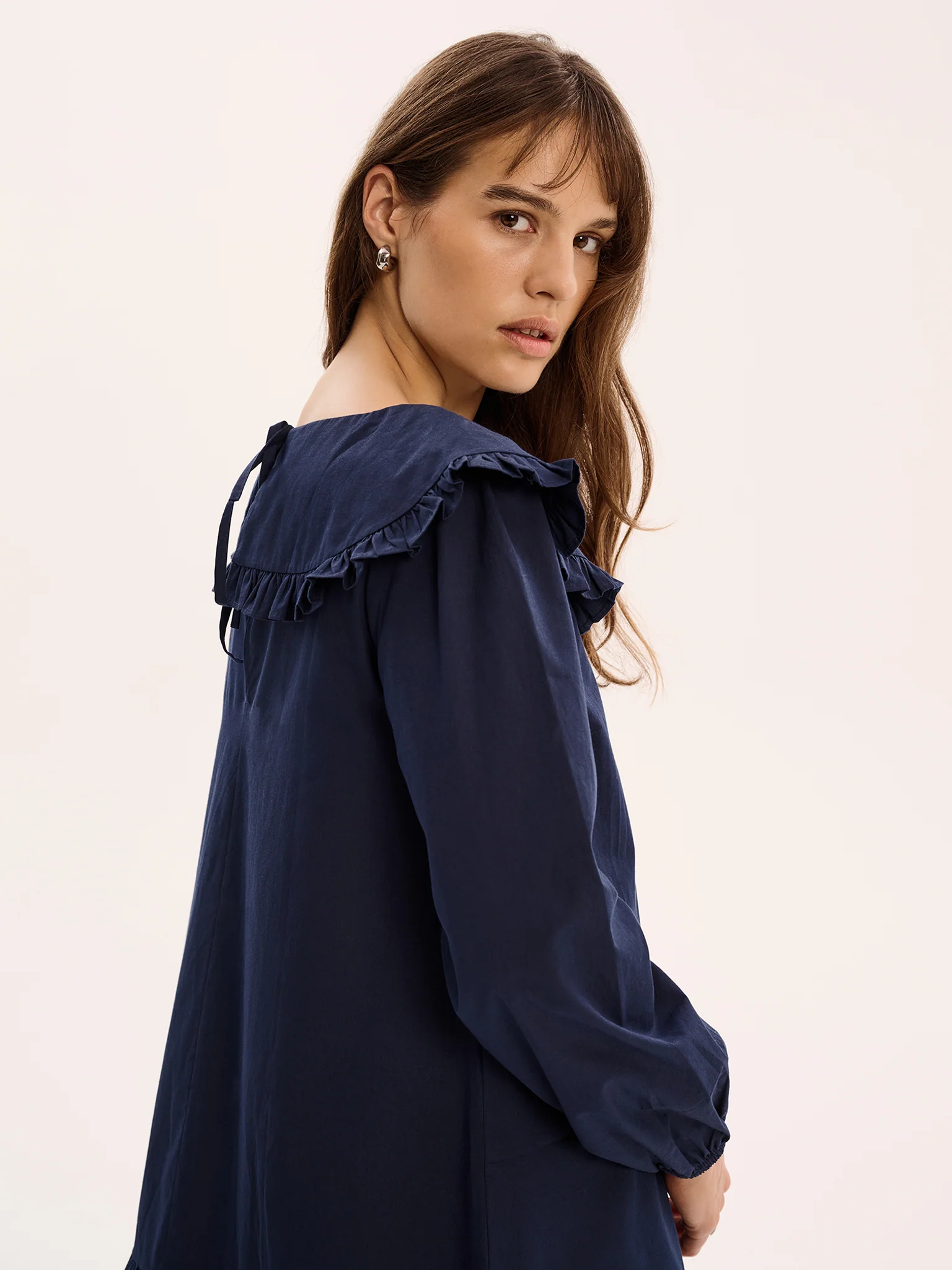 Emili Mini Dress in Navy - Image 4