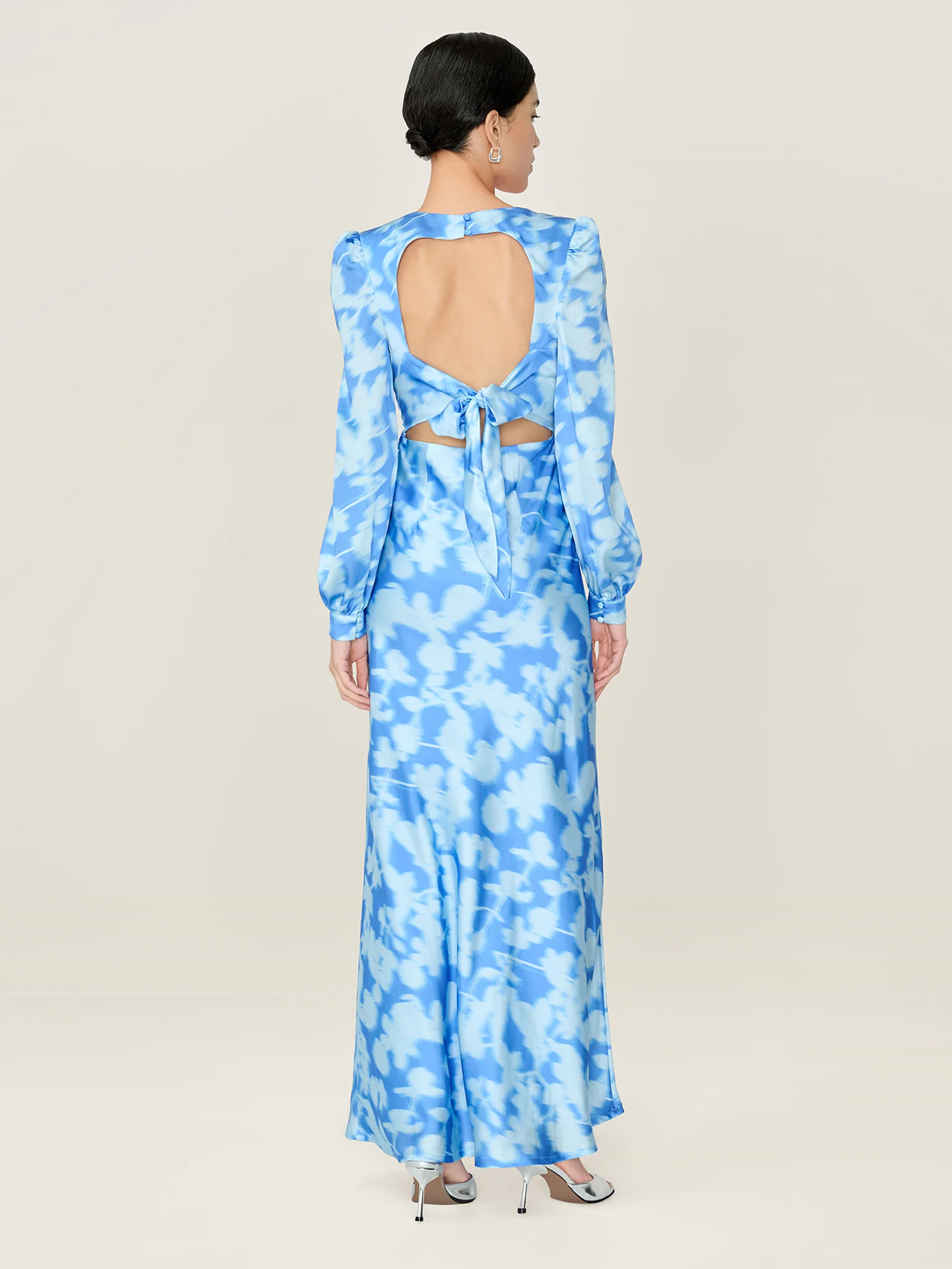 Francoise Dress in Blue Blurred Floral - Image 5