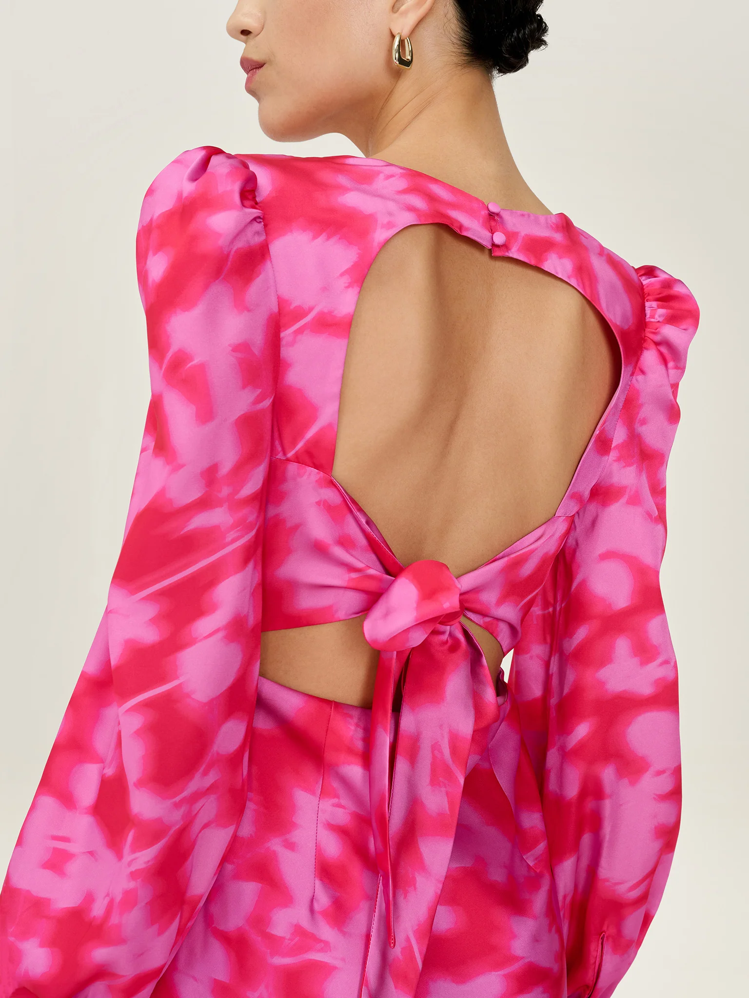 Francoise Dress in Magenta Blurred Floral - Image 2