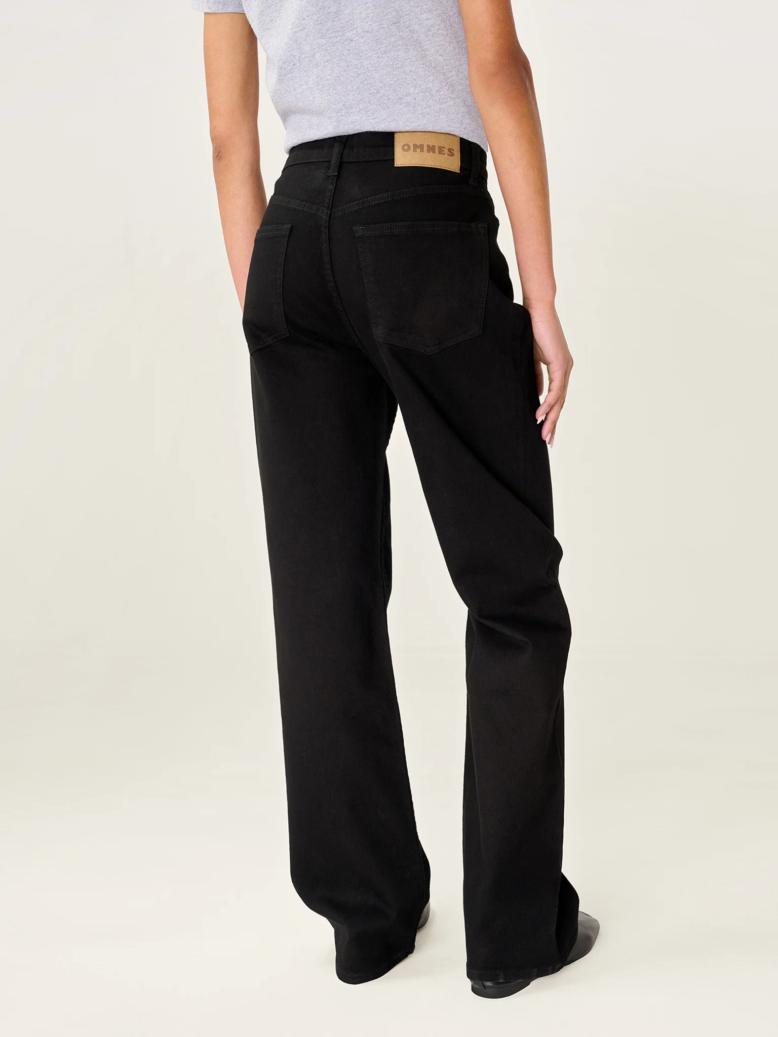 Hart Slim Jean in Black - Image 3