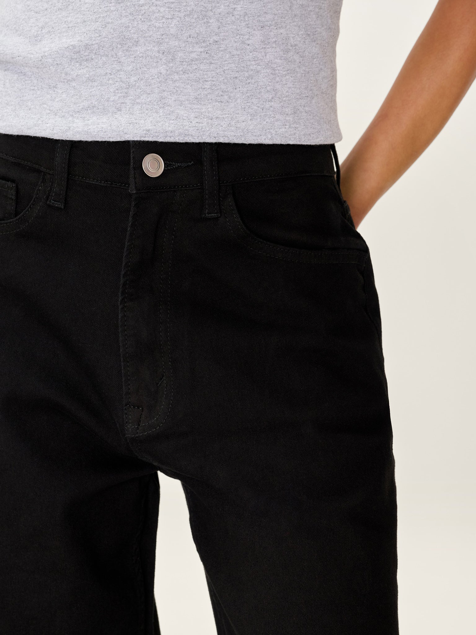 Hart Slim Jean in Black - Image 4