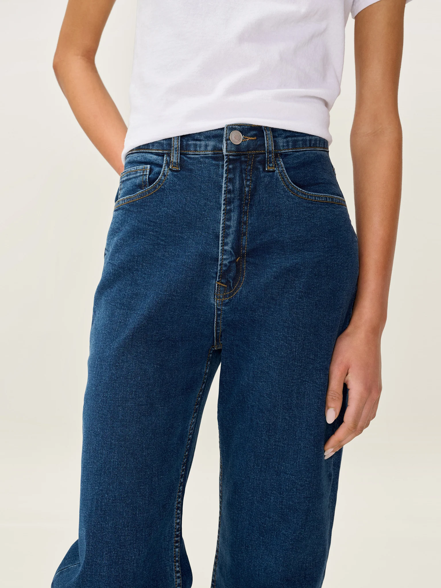 Hart Slim Jean in Indigo - Image 4