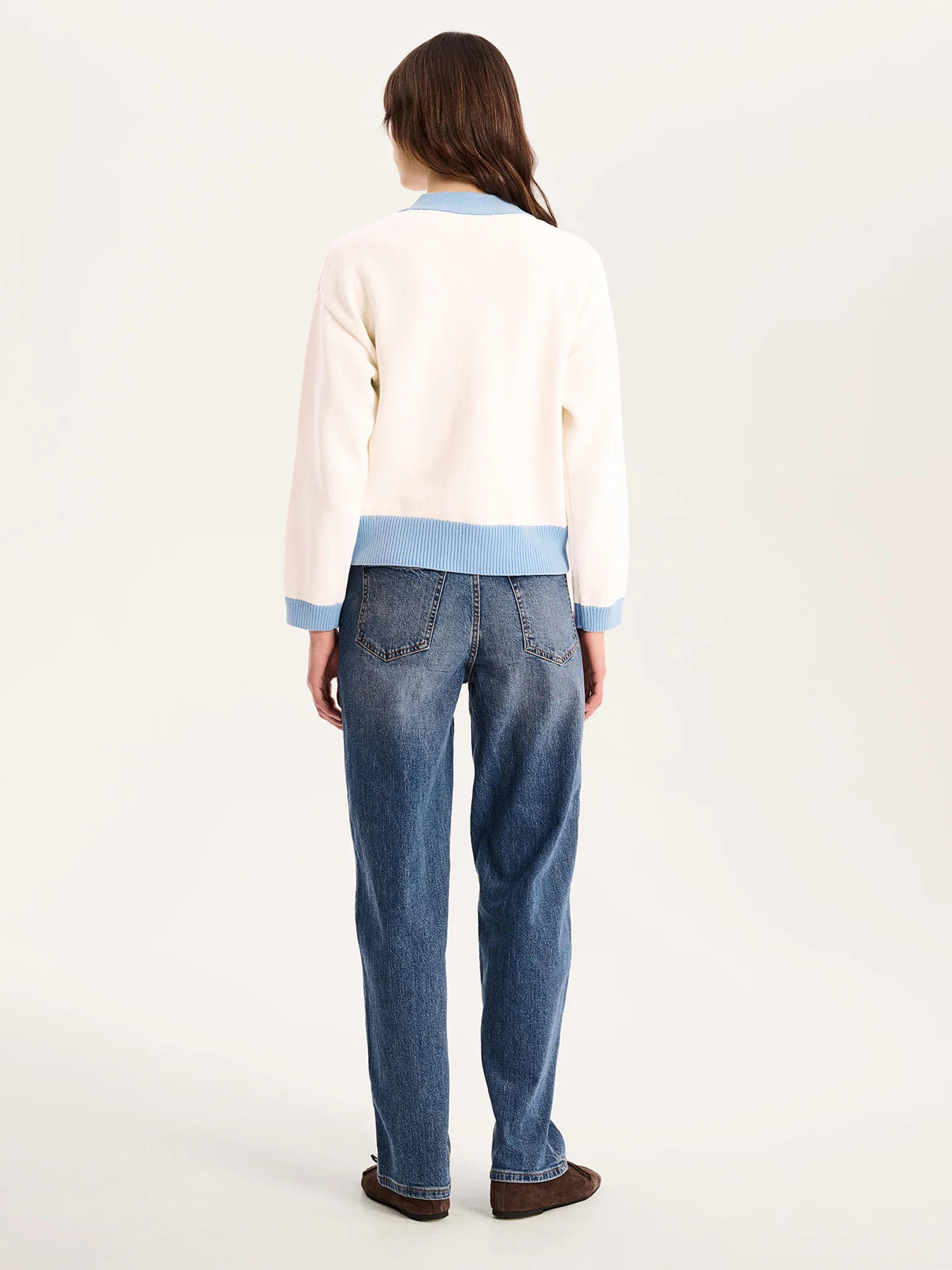 Henni Cardigan in Cream and Blue - Image 4