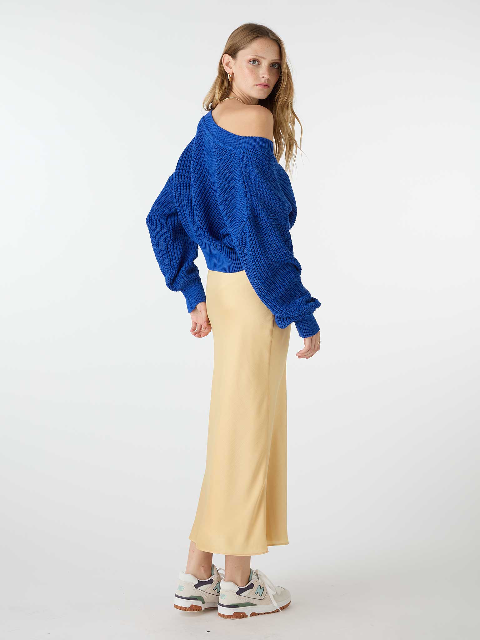 Hopper Oversized Cardigan in Cobalt Blue - Image 4