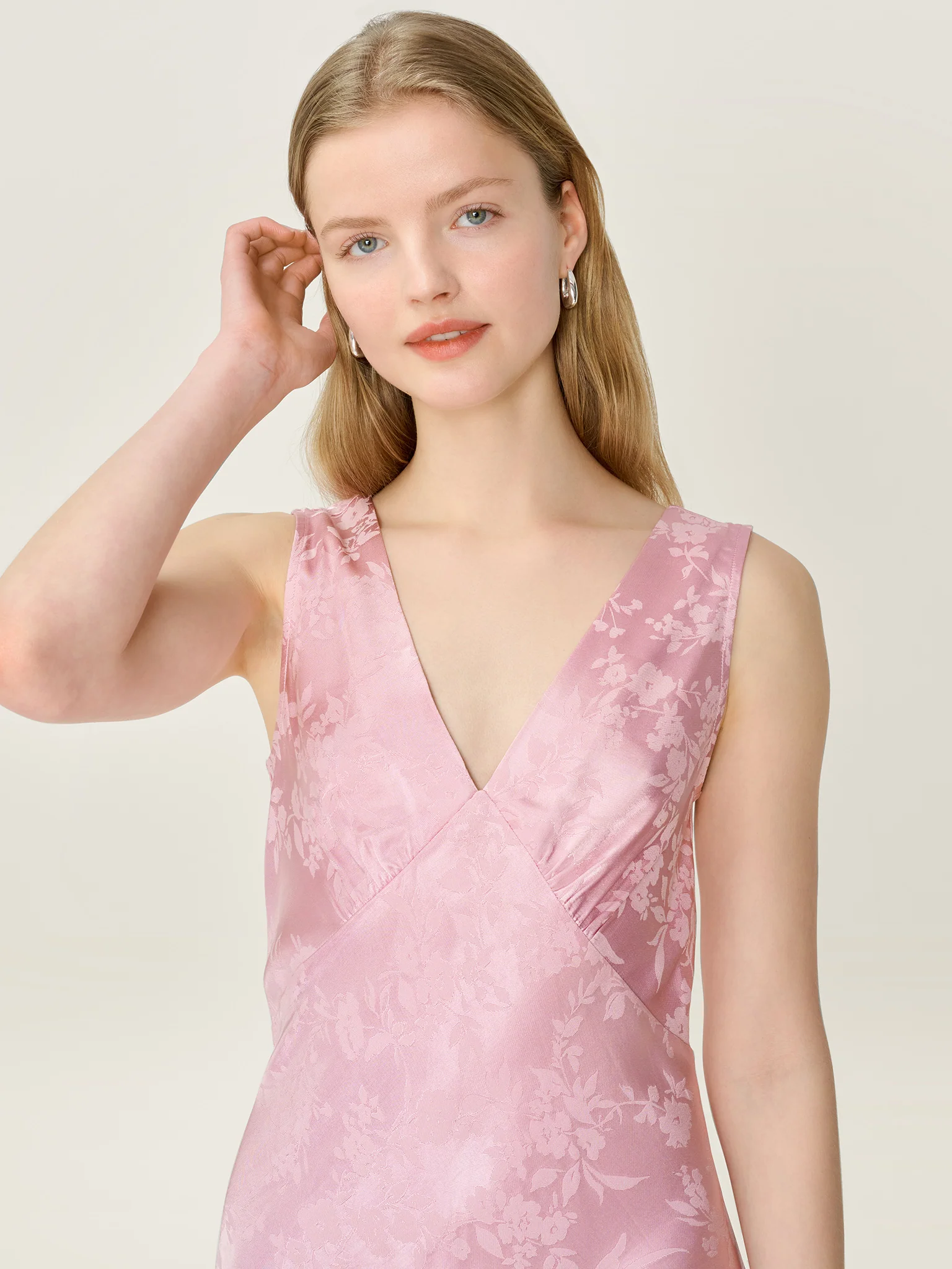 Iris Jacquard Dress in Bleached Mauve - Image 2