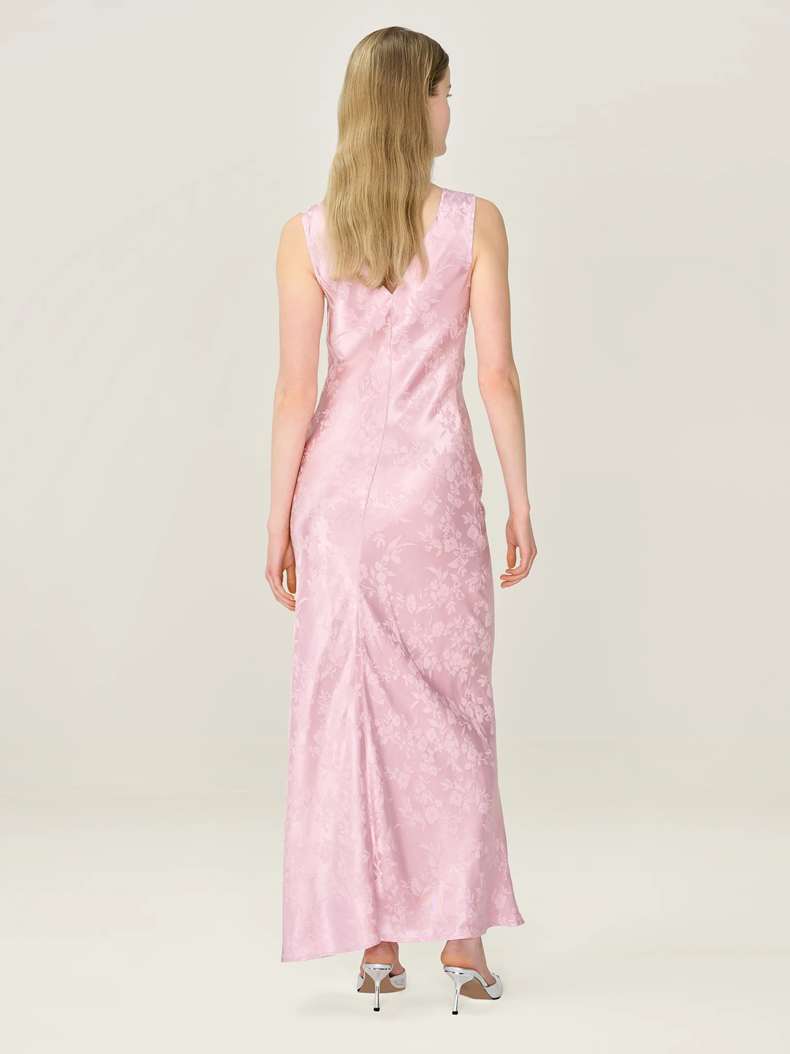 Iris Jacquard Dress in Bleached Mauve - Image 4