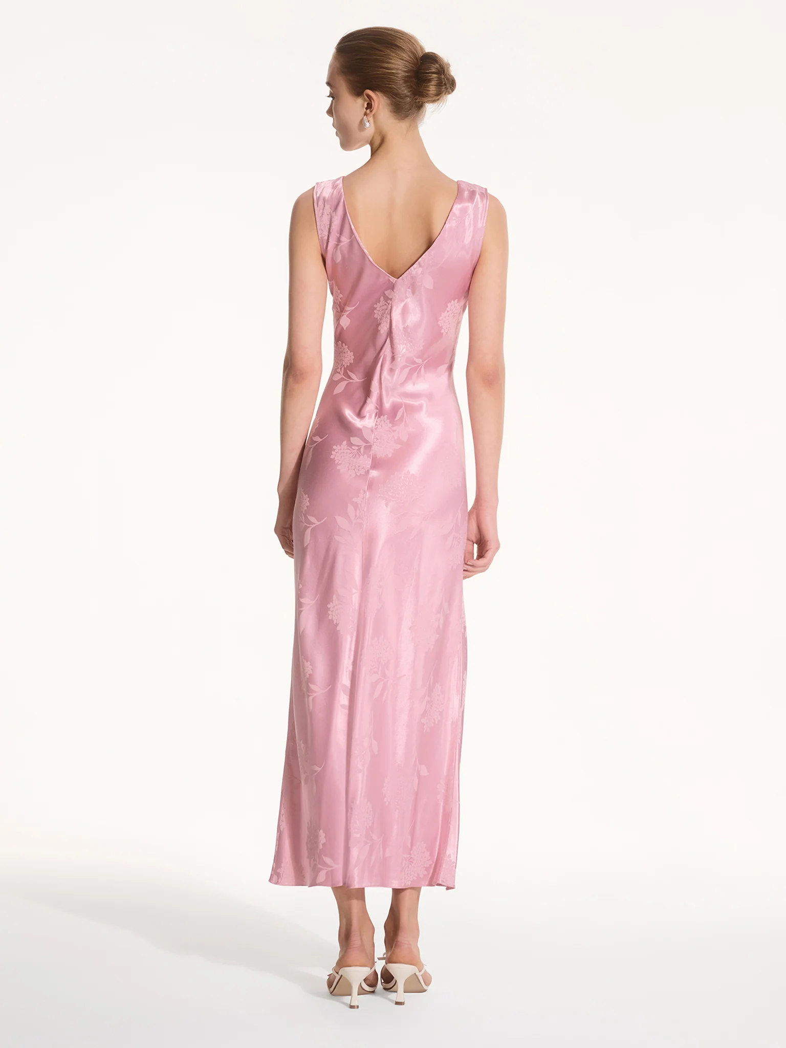 Iris Jacquard Dress in Vintage Pink - Image 3