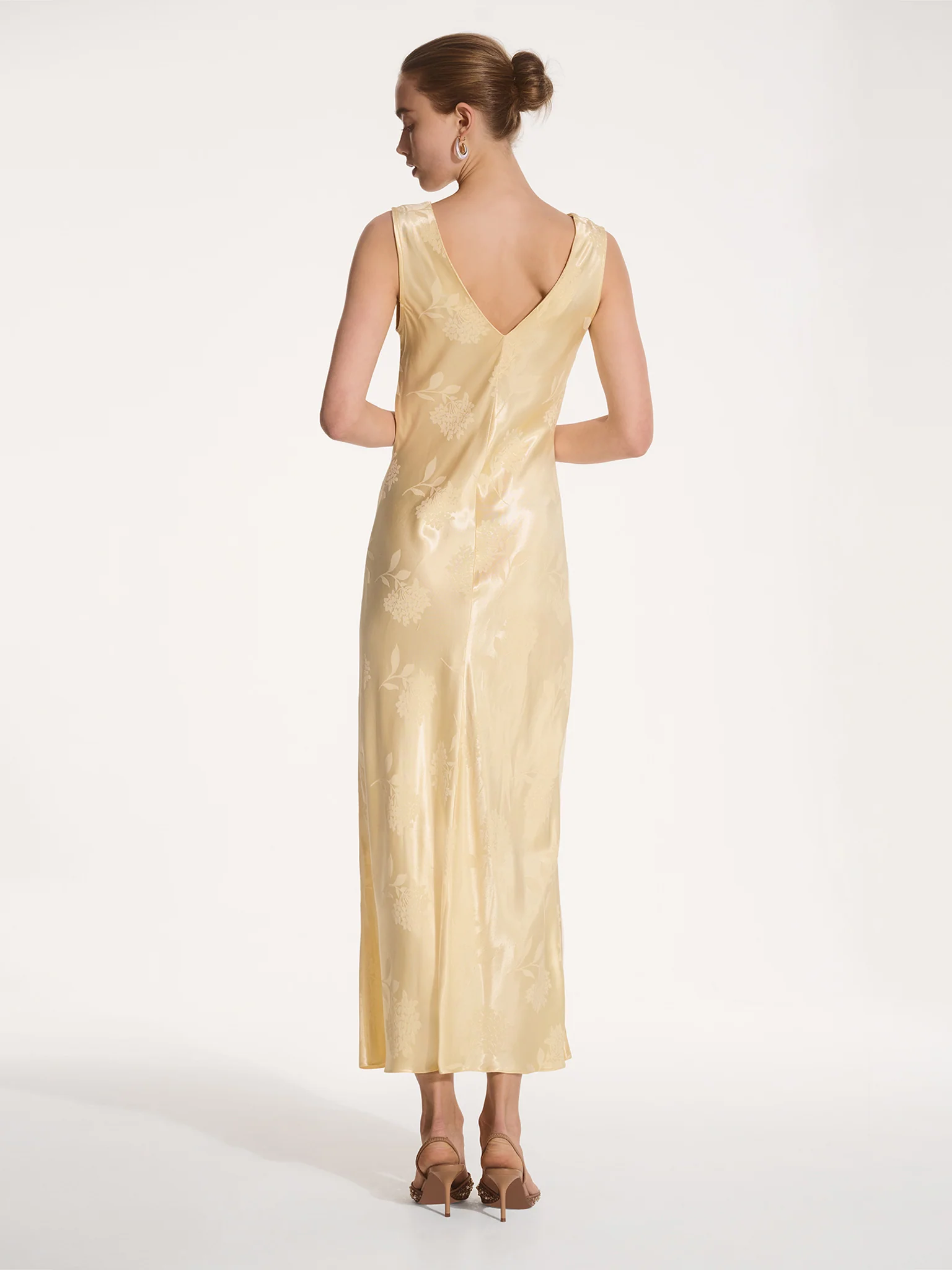 Iris Jacquard Dress in Vintage Yellow - Image 3