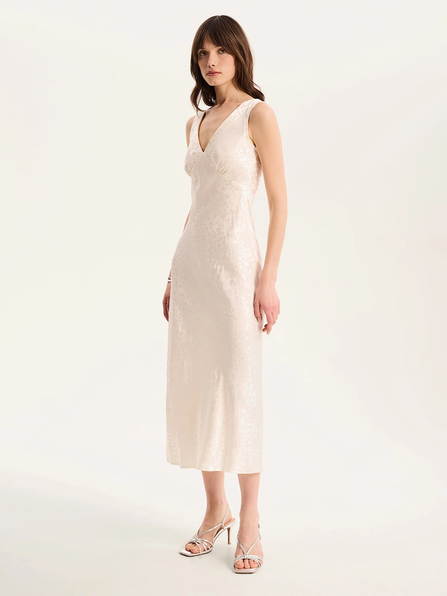 Iris Maxi Dress in Ivory - Image 4