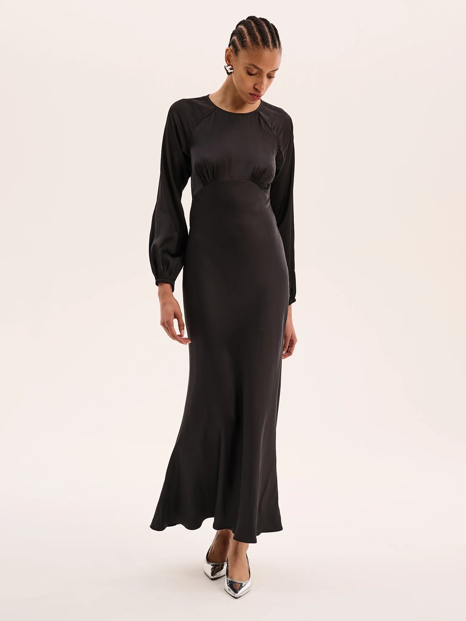 Joelle Dress in Black - Image 2