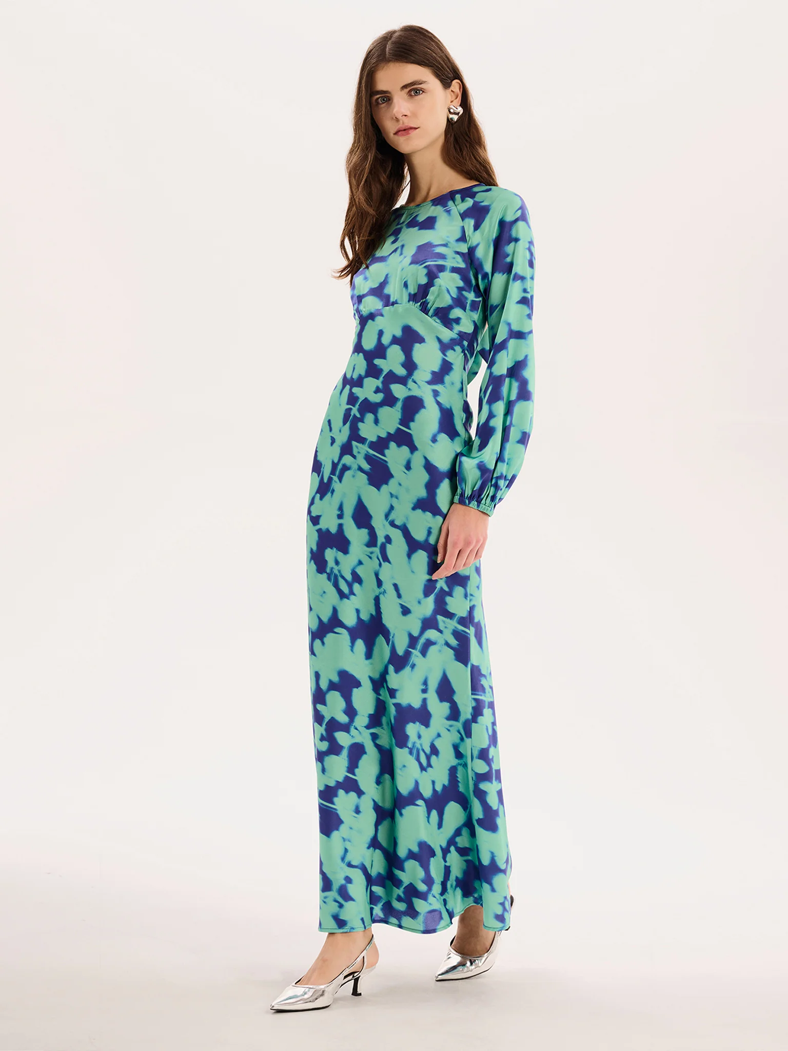 Joelle Dress in Blurred Floral - Image 3