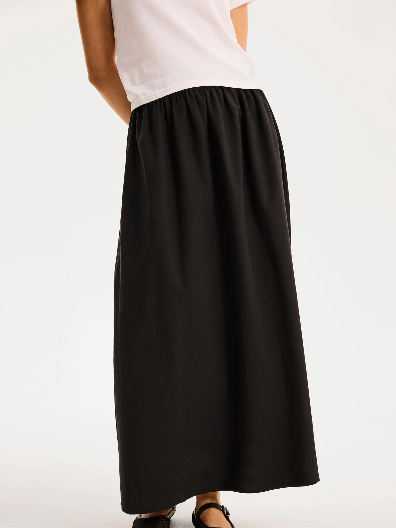 Jolie Skirt in Black - Image 5