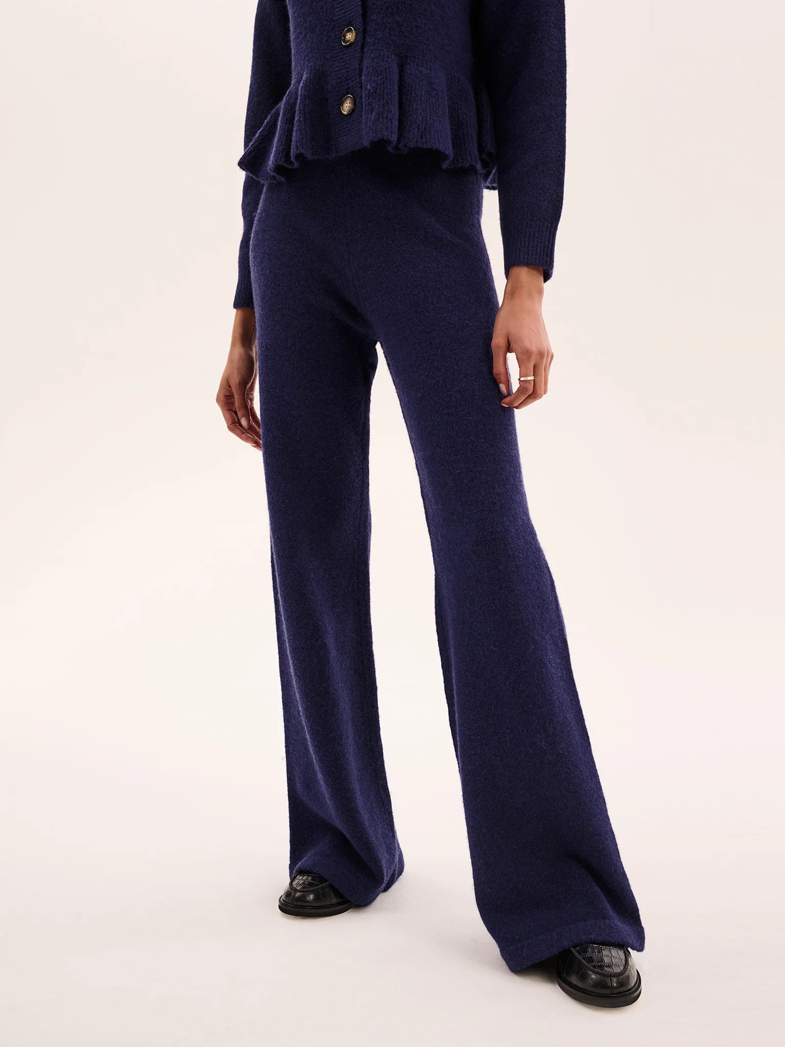 Kenny Knit Trouser in Navy - Image 2