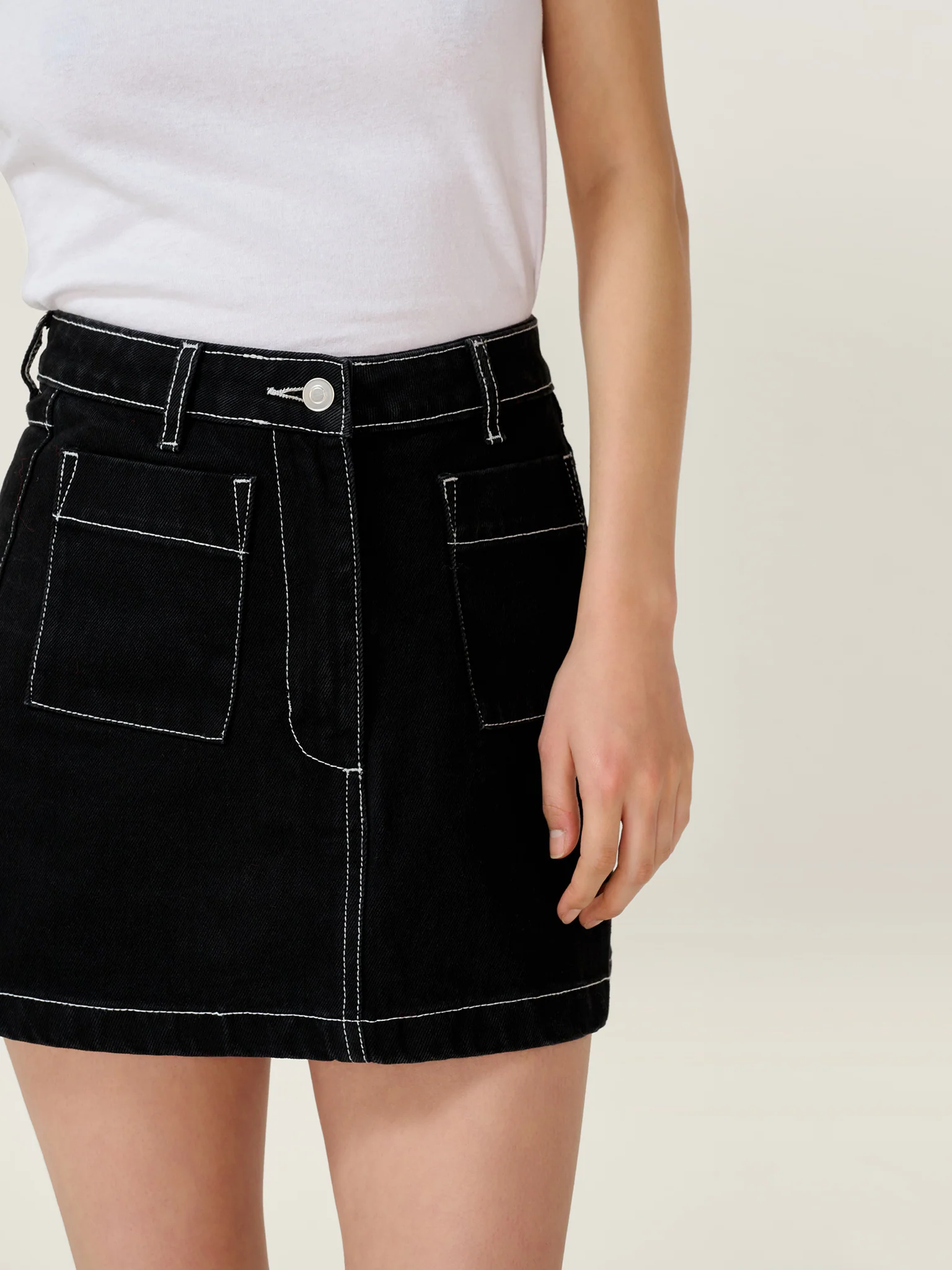 Keyes Skirt in Black - Image 5