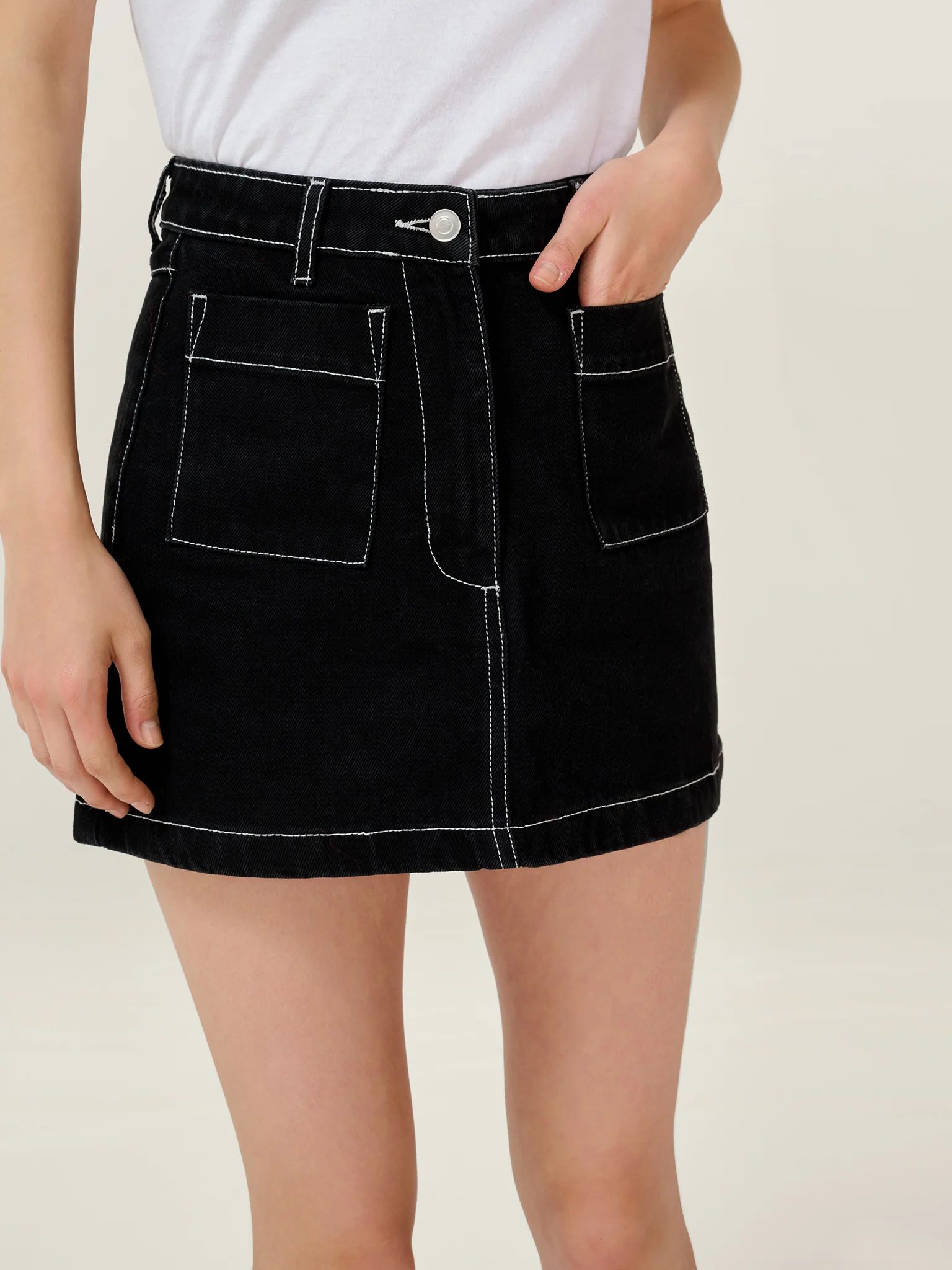 Keyes Skirt in Black - Image 6