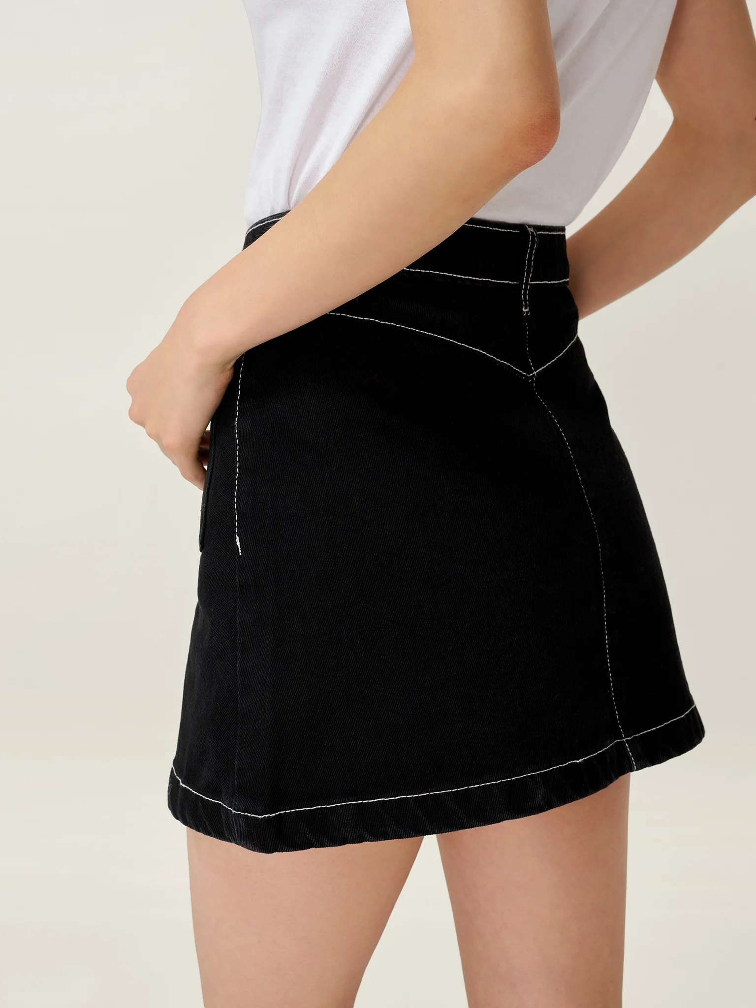 Keyes Skirt in Black - Image 8