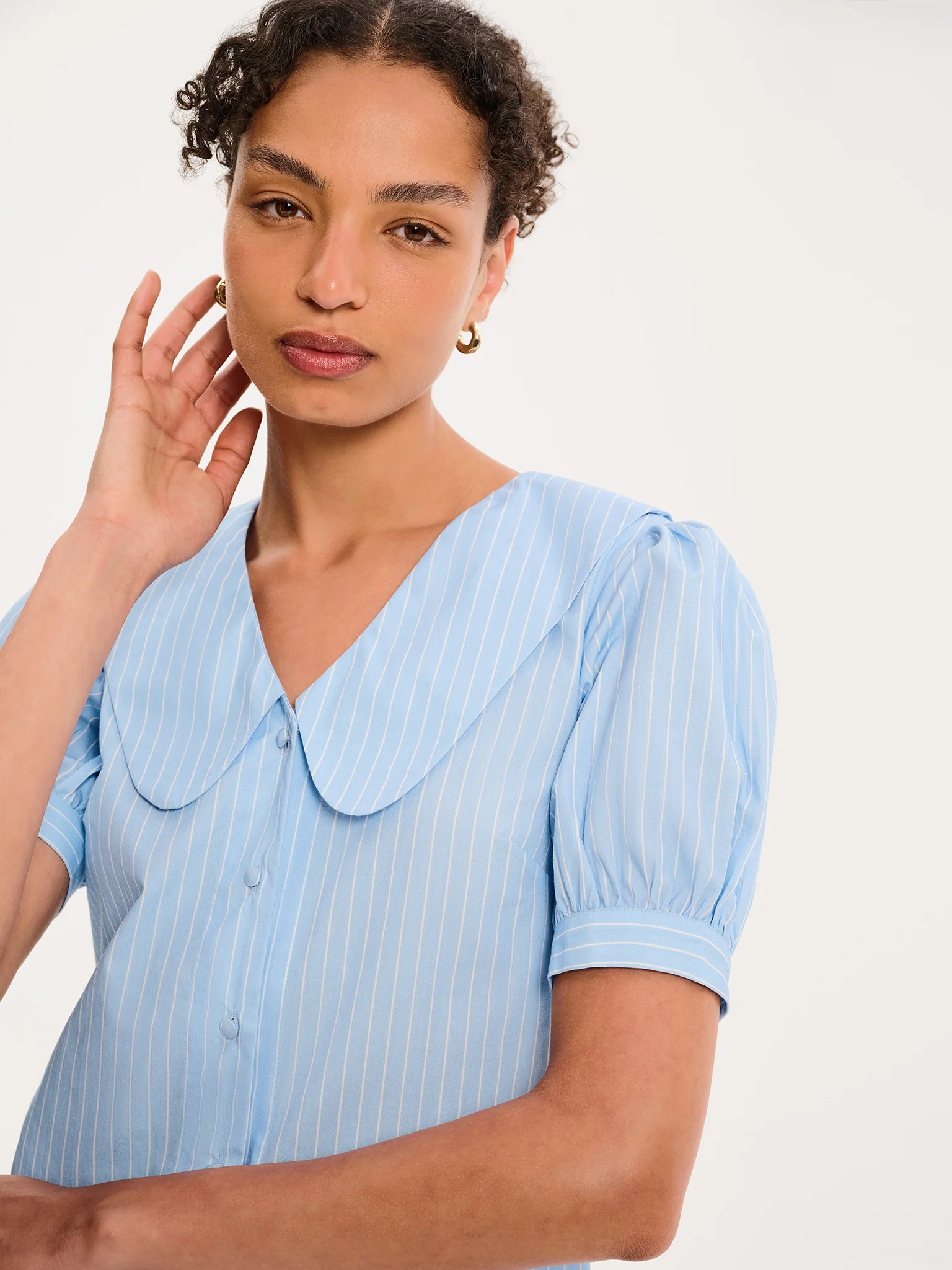 Kyra Shirt in Blue and White Stripe - Image 3